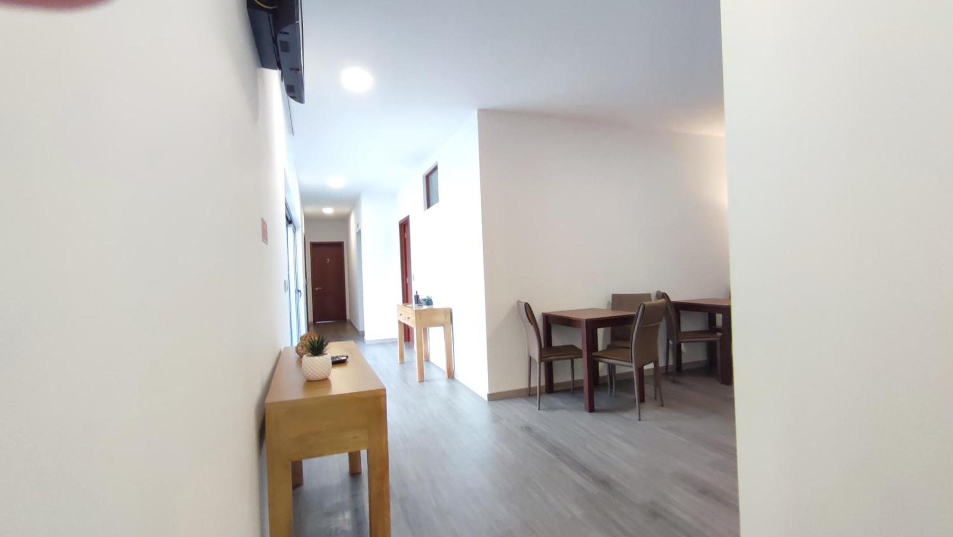 Communal lounge/ TV room