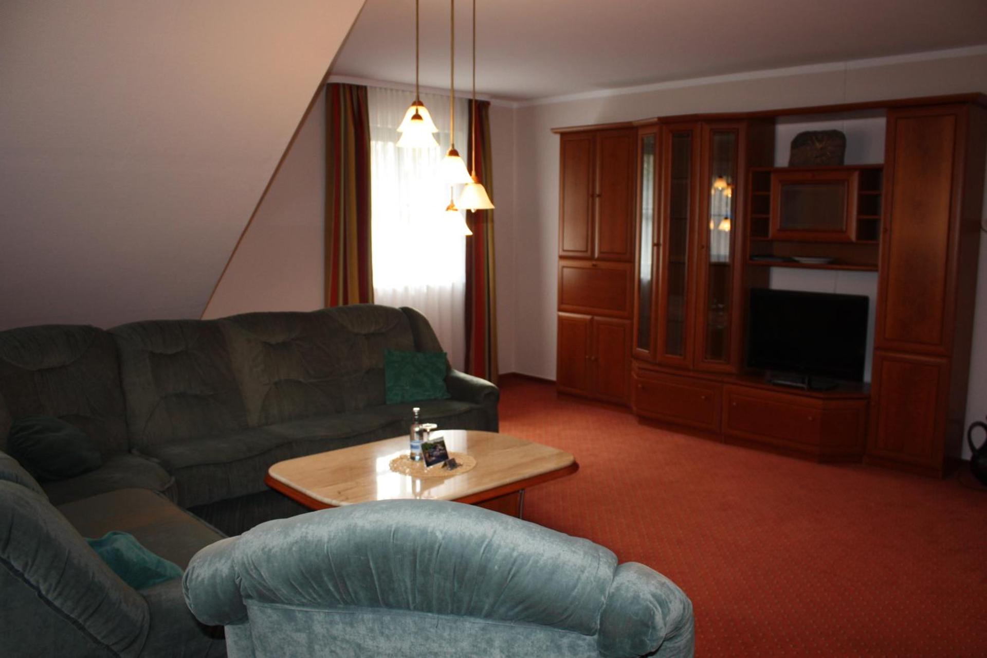 Communal lounge/ TV room