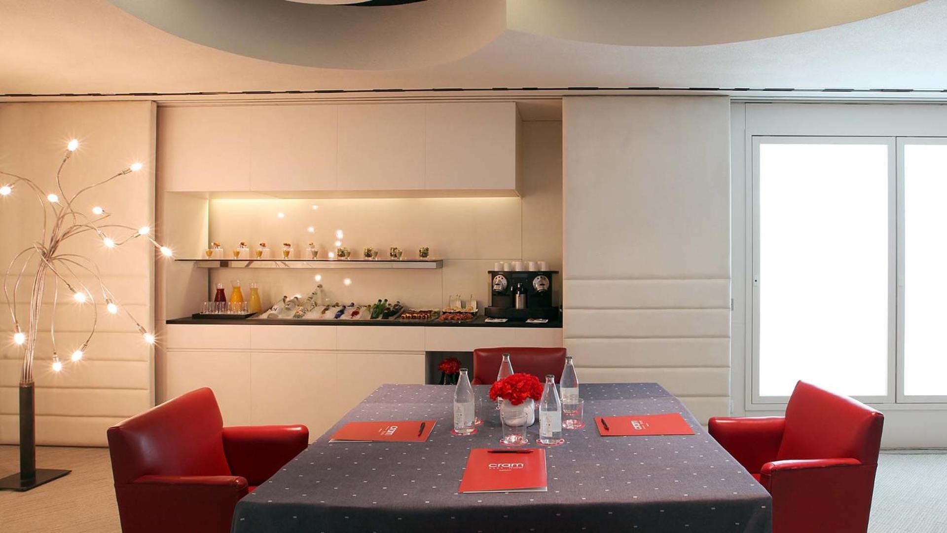 Meeting/conference room