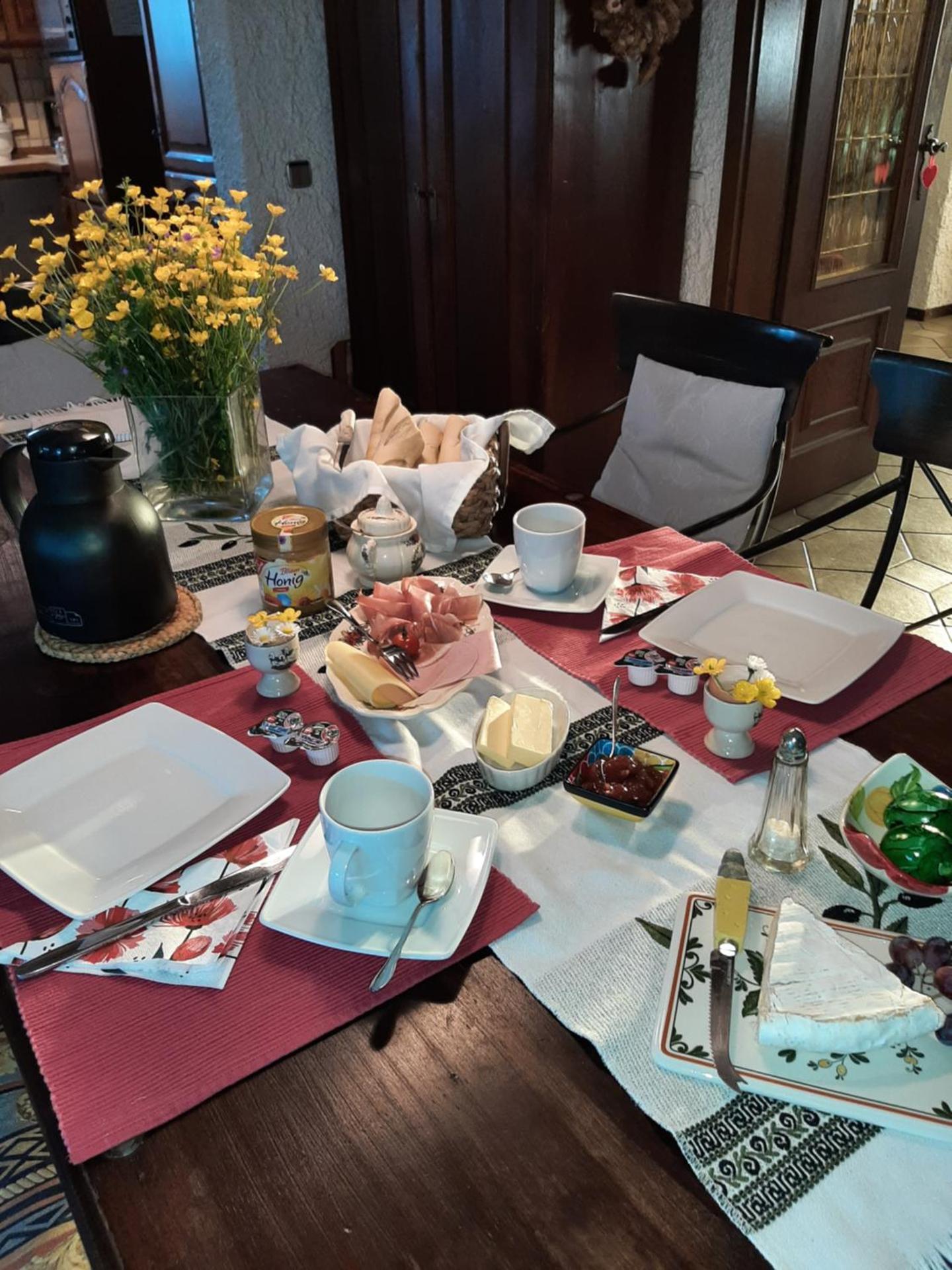 Großes gemütliches Zimmer mit eigener Dusche