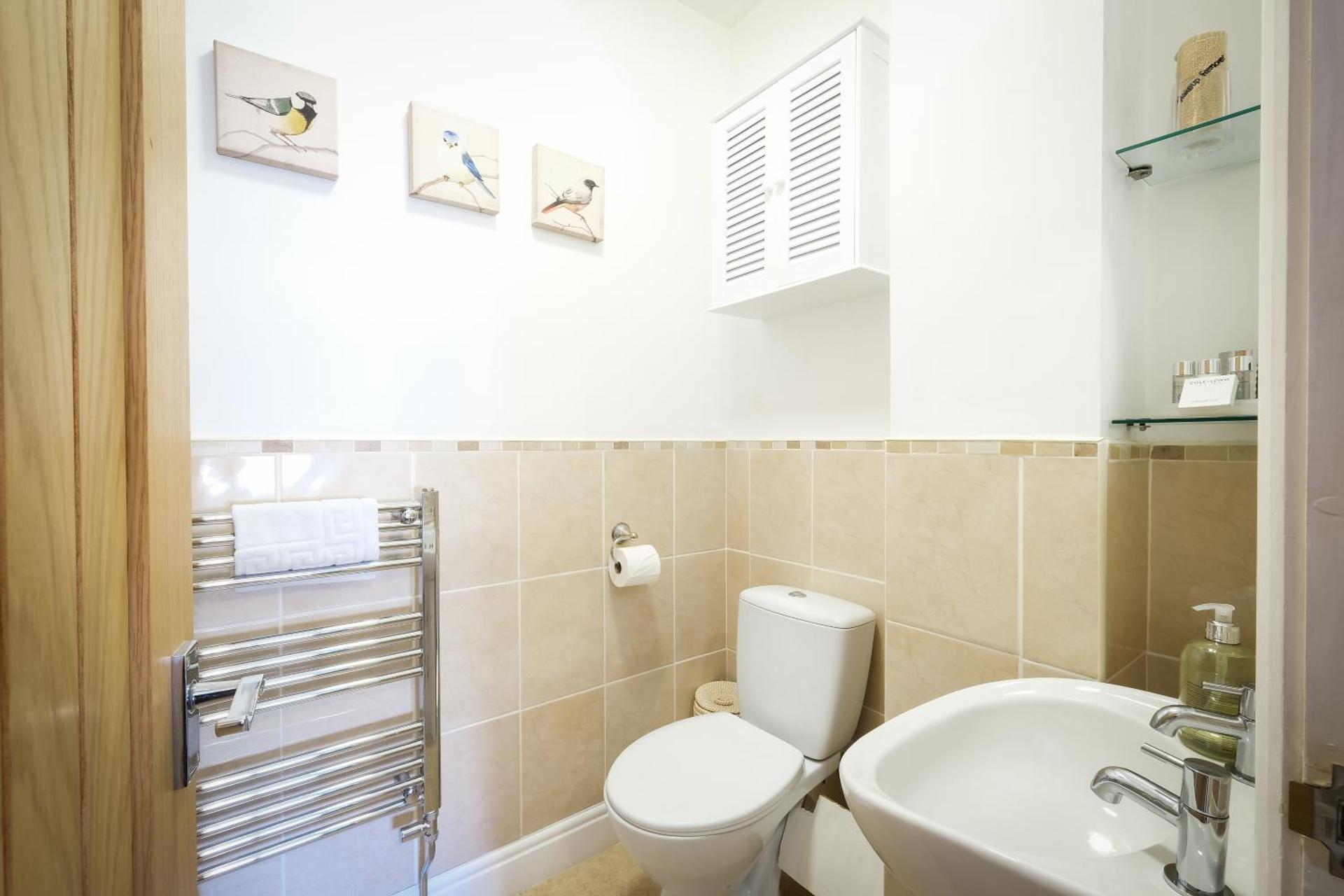 Twin Room with Private Bathroom