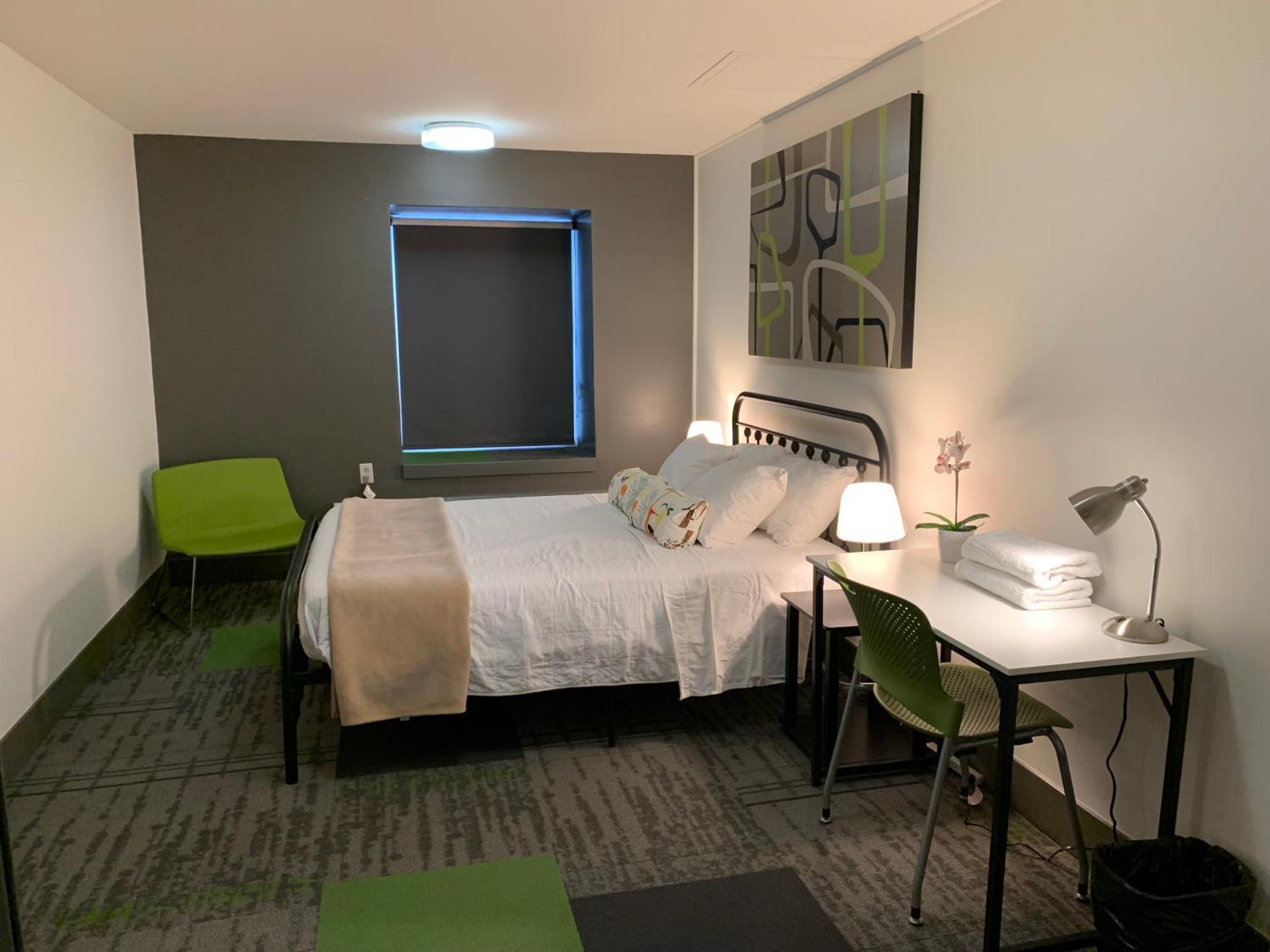 HI Calgary City Centre - Hostel