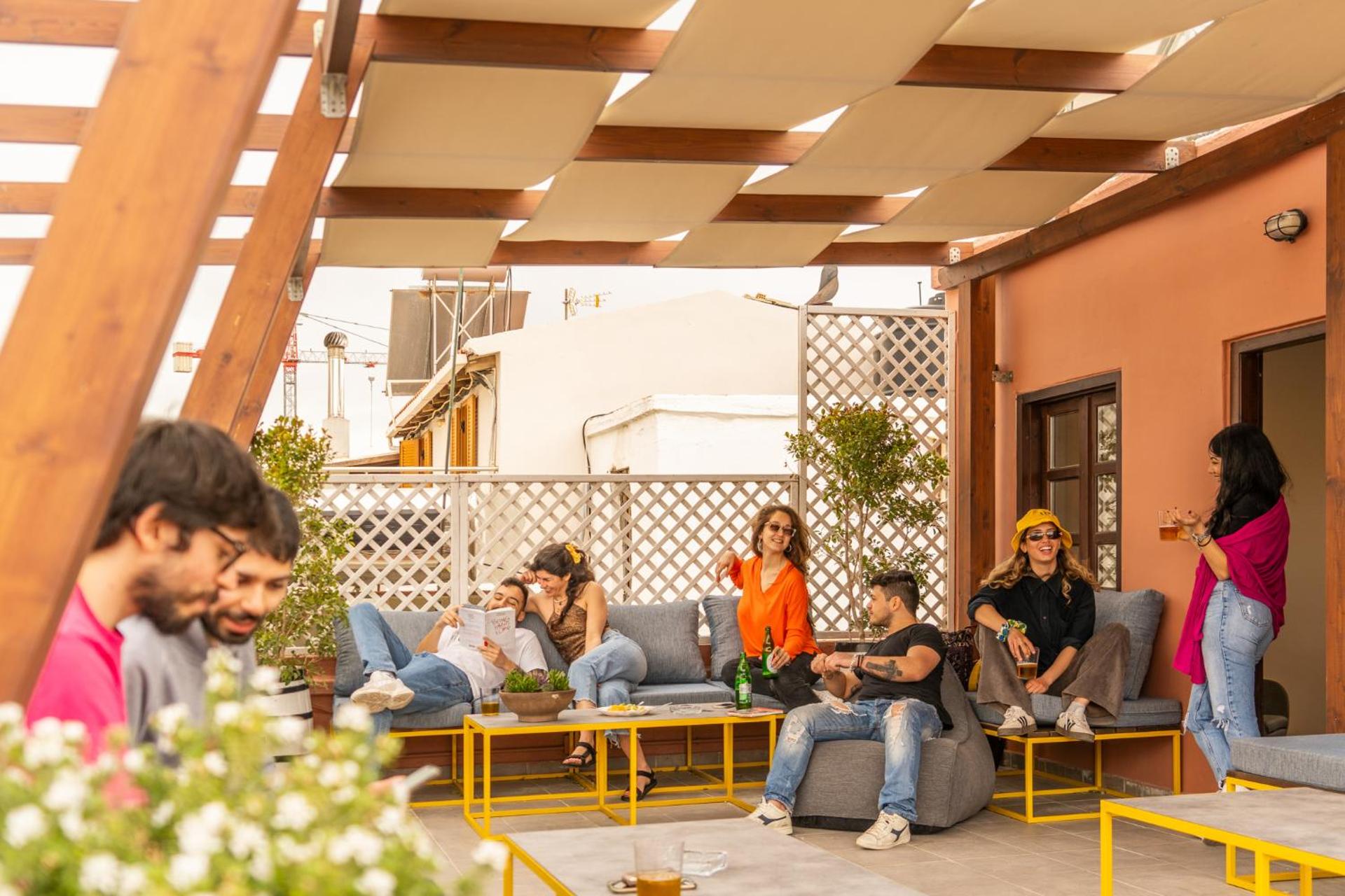 Communal lounge/ TV room