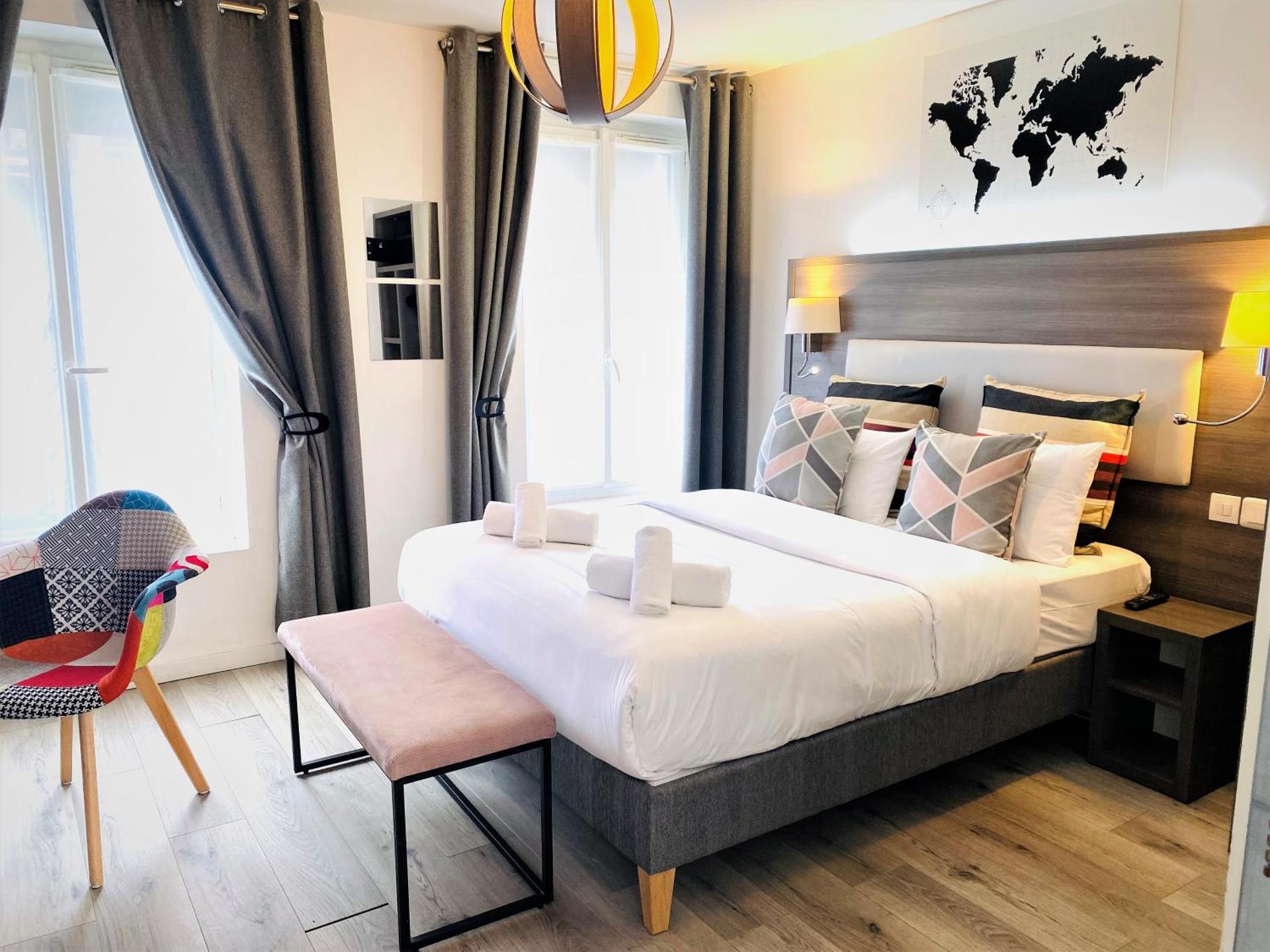 Photo of the whole room