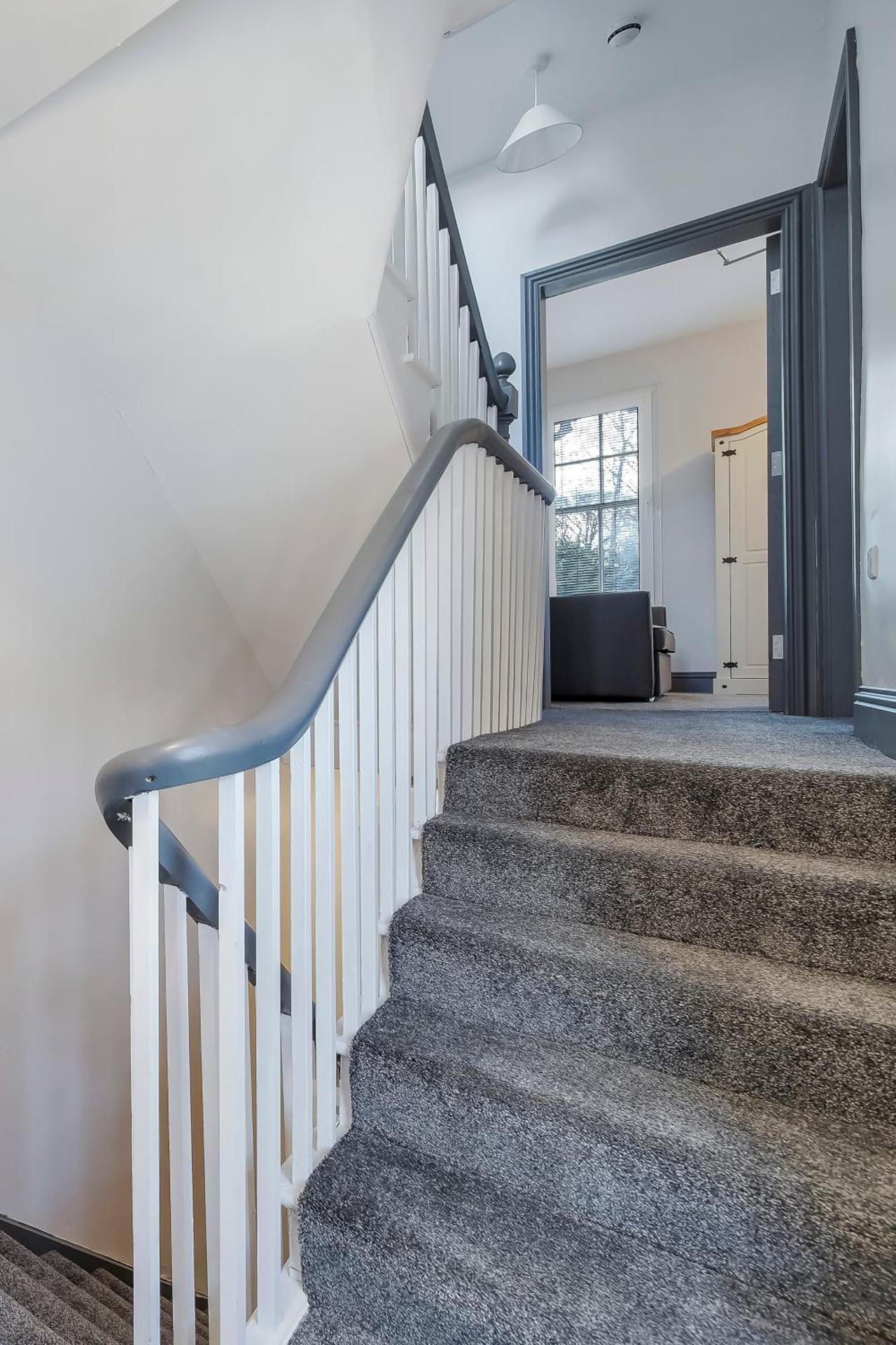 Magee Town House 'Sleeping 8 guests'