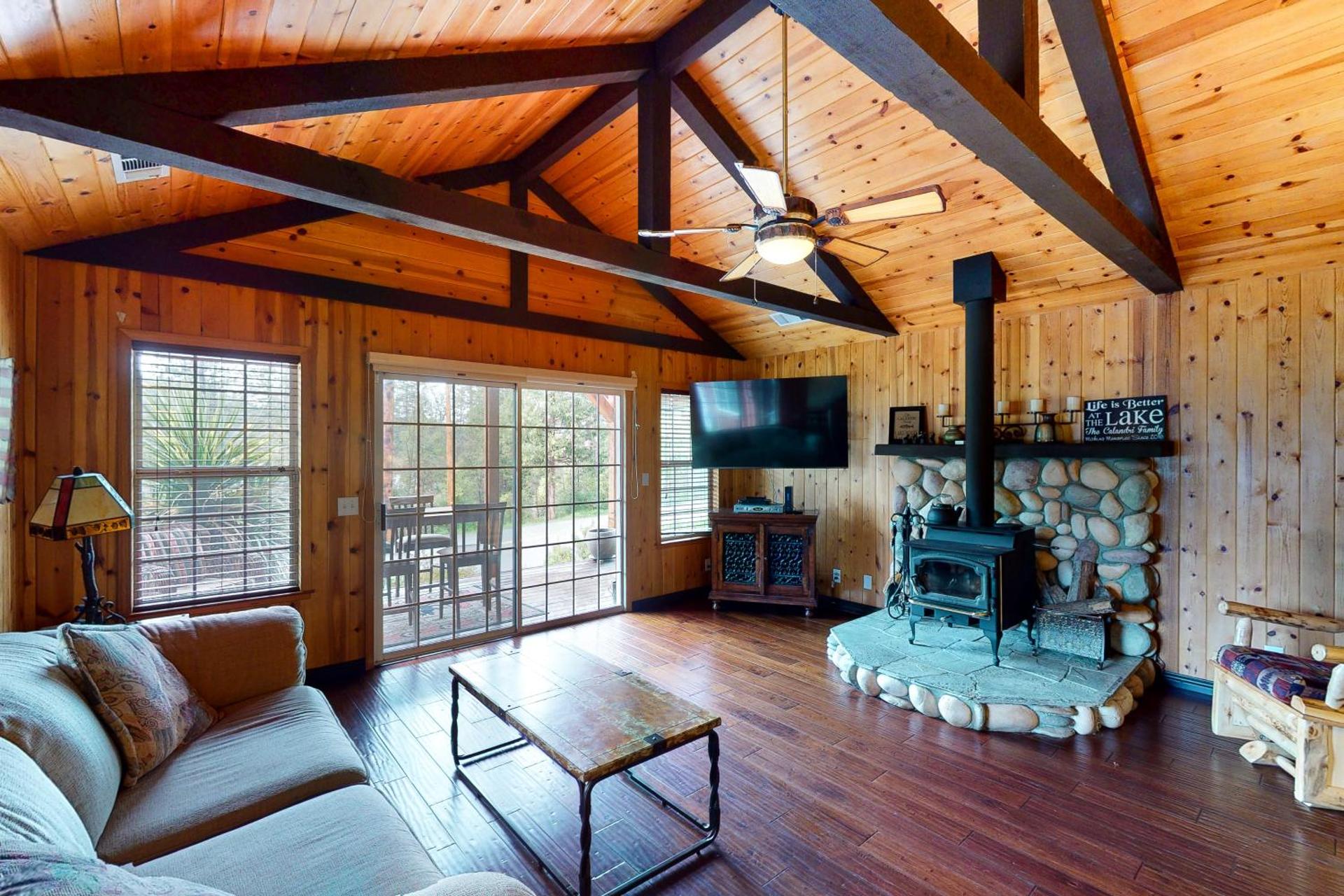 Calandri Lakeview House