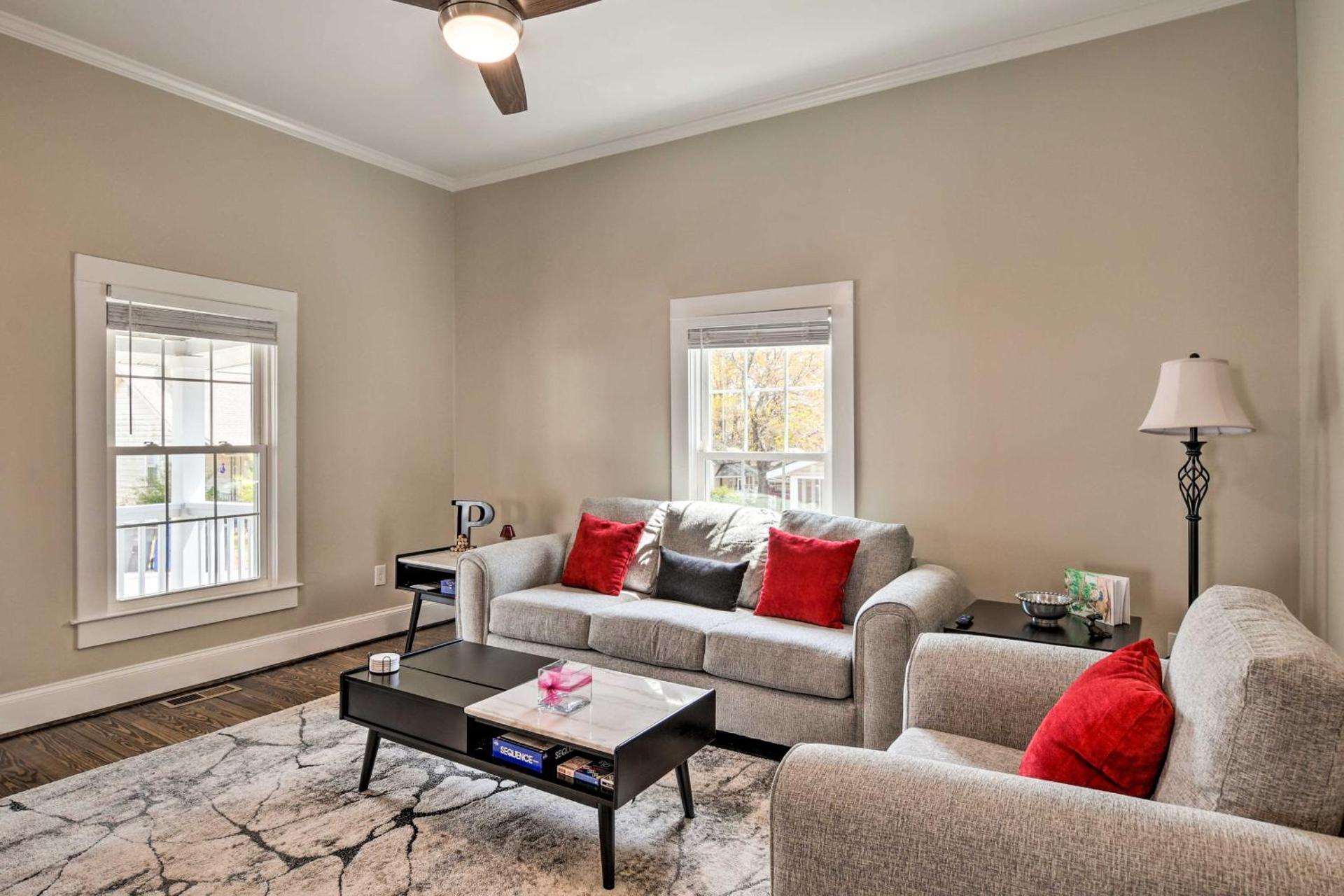 Ideally Located Penne Place with Deck and Grill