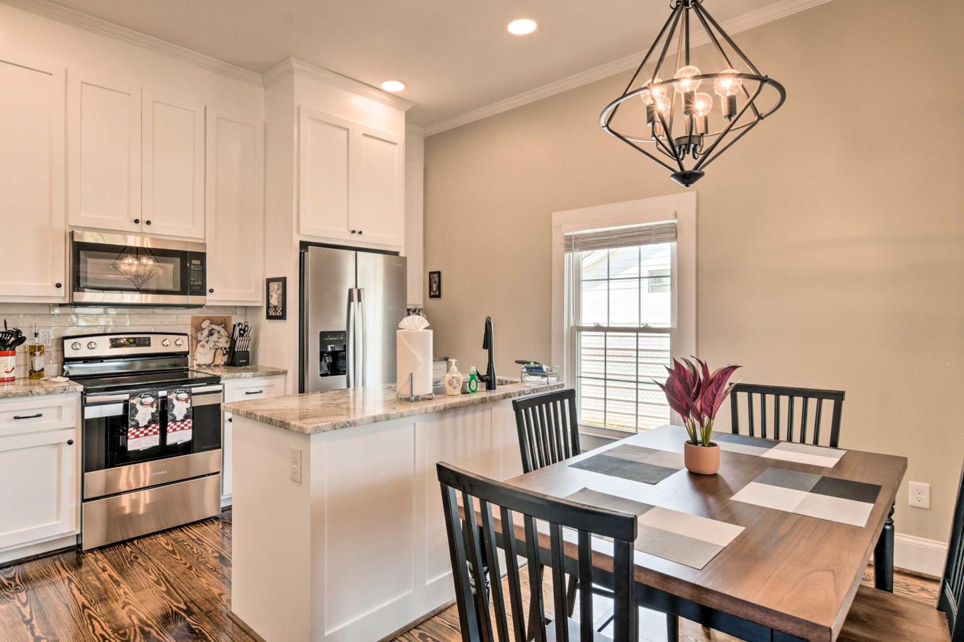 Ideally Located Penne Place with Deck and Grill