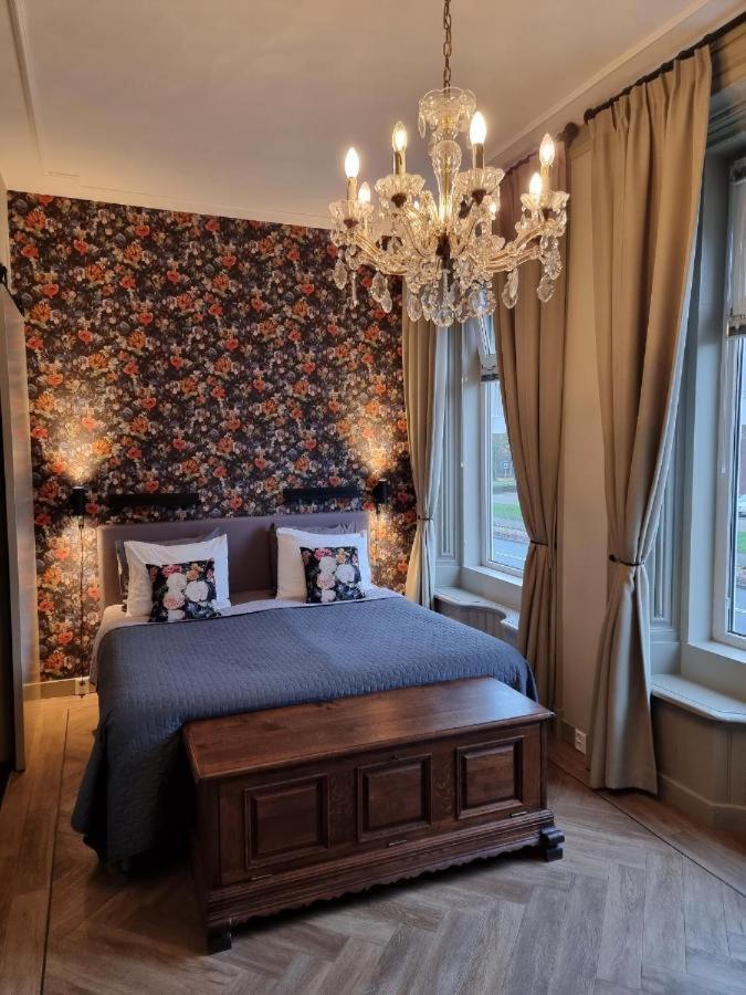 The Hogg House - a city delight for two