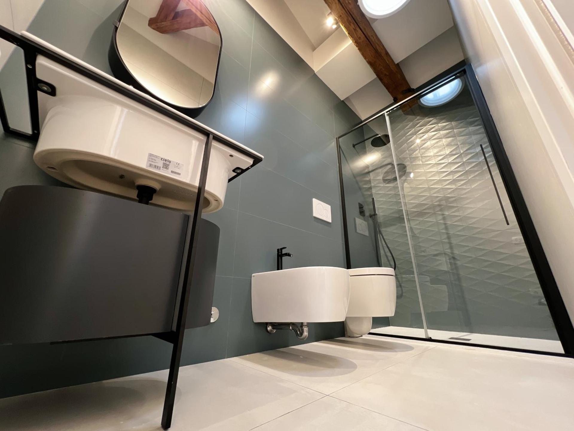 Penthouse Apartment - Separate Building