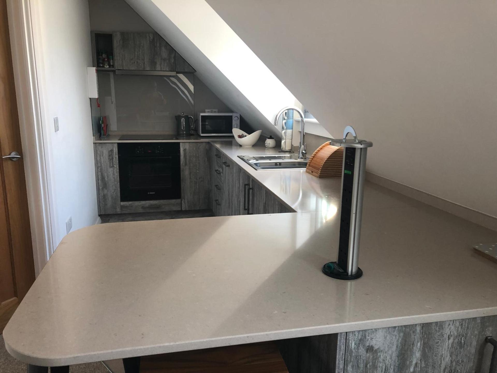 Sea dream lodge -coastal location/sea views/self-contained