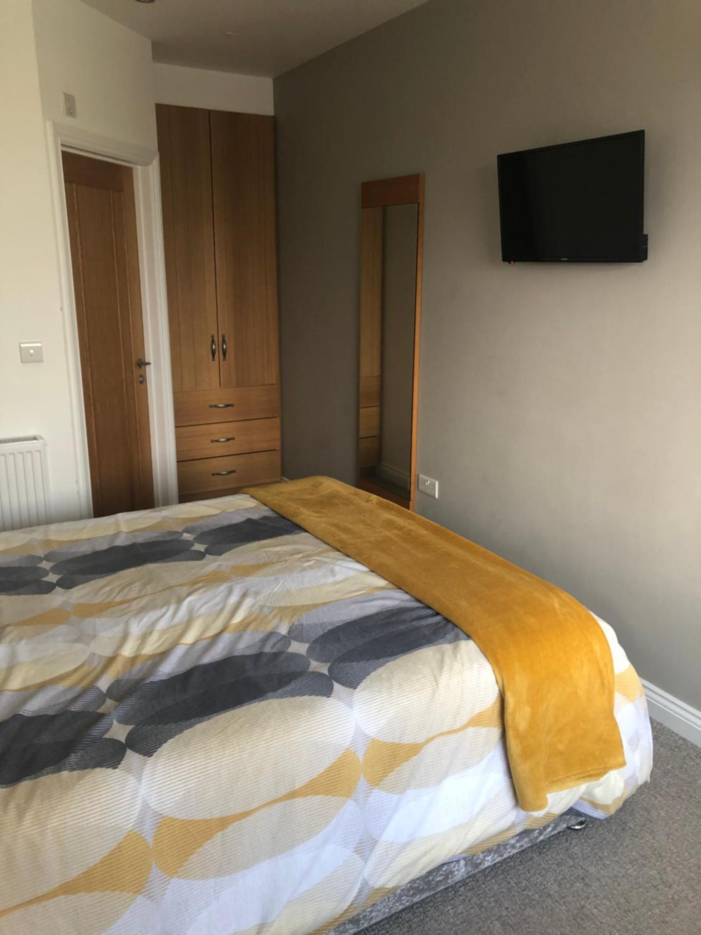 Sea dream lodge -coastal location/sea views/self-contained