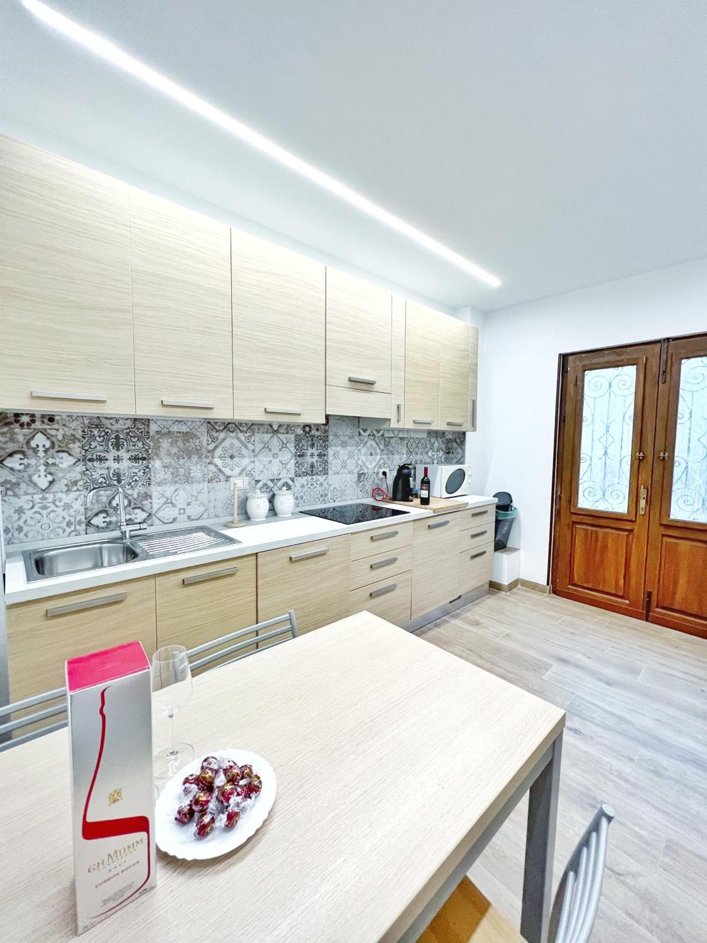 Kitchen or kitchenette