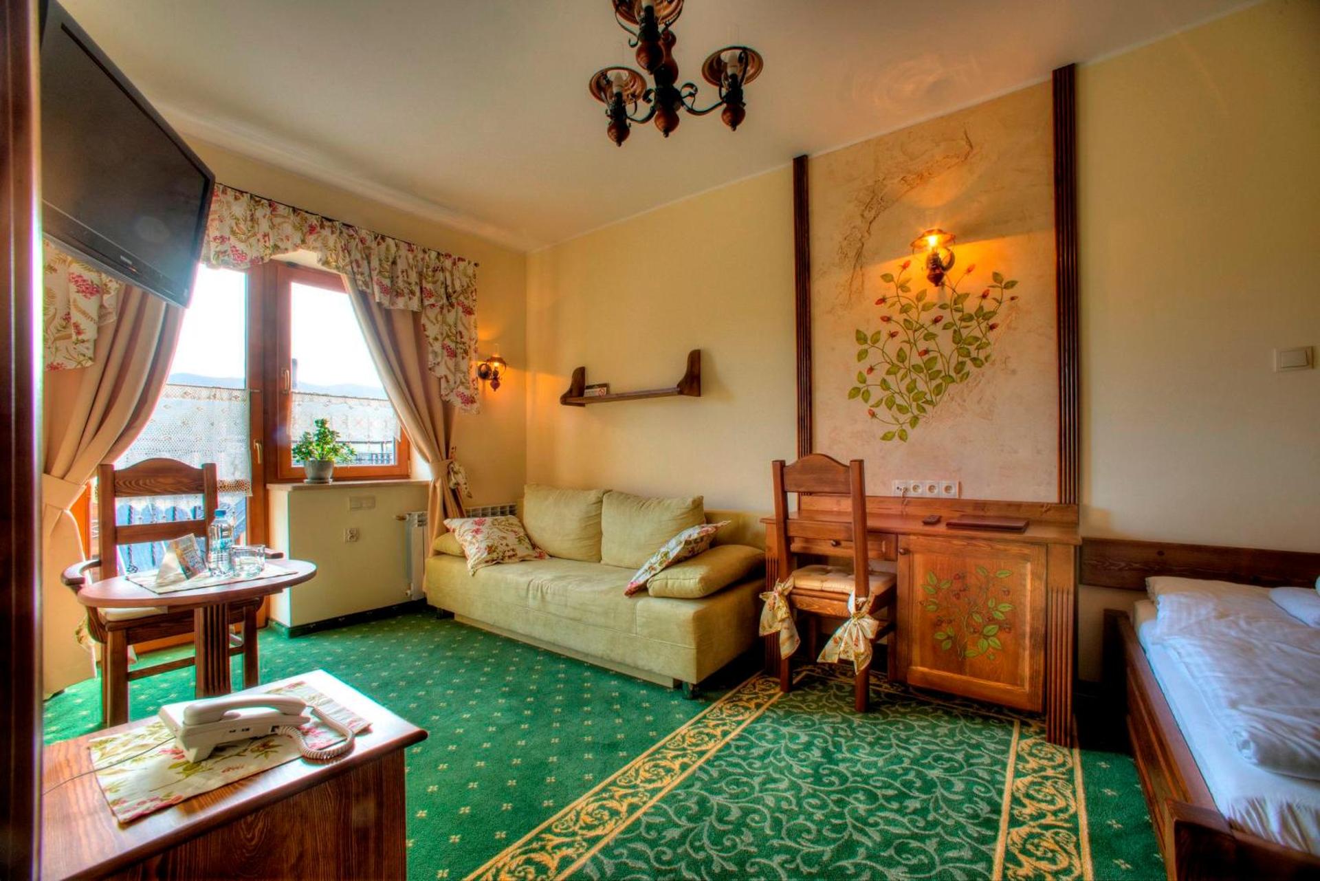 Photo of the whole room