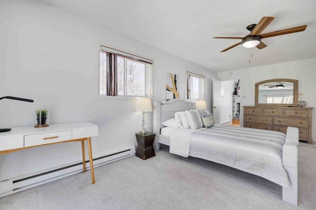 Cozy Poconos Mountain House with 3 bedrooms