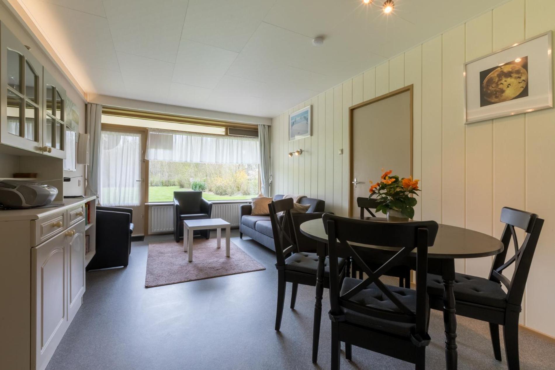 Welcome in - Appartement dichtbij het strand, met fietsenberging en ruim terras