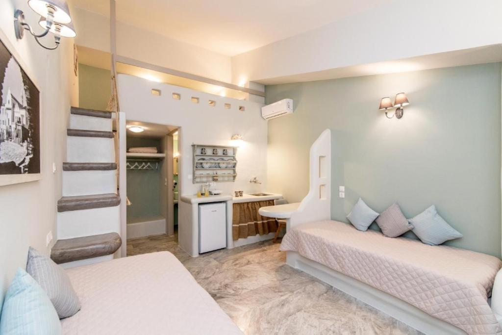 Fratelli Family Rooms