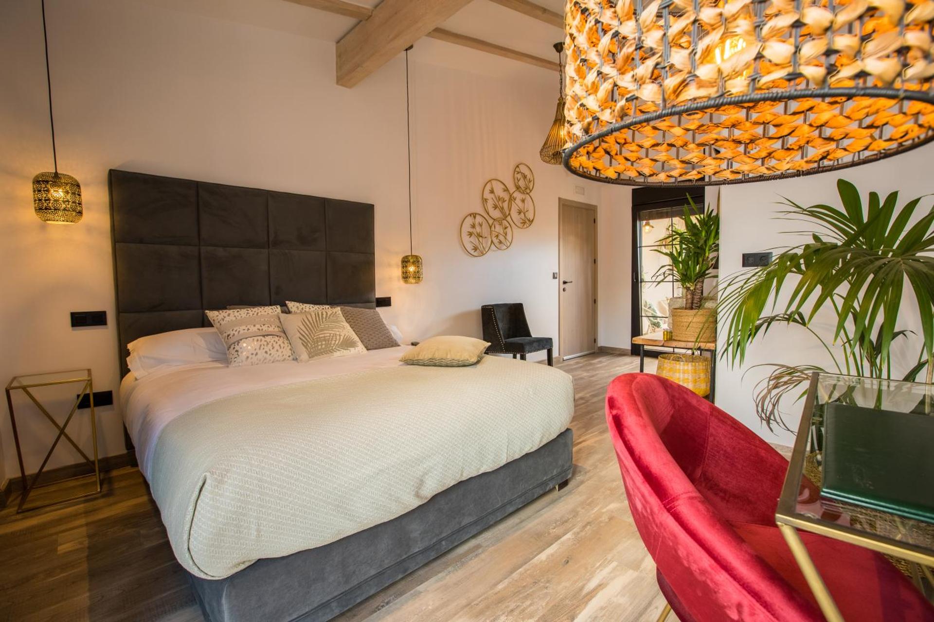 Photo of the whole room