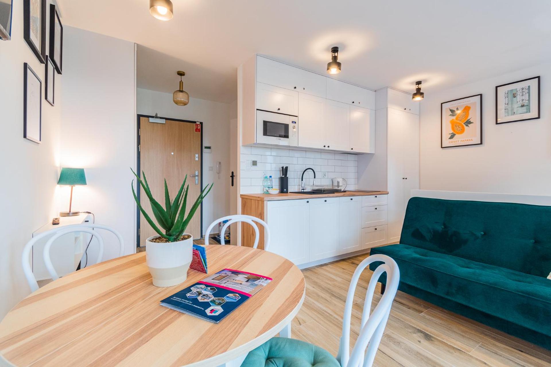 APARTAMENTY MIERZEJA - STEGNA PARK STUDIO, 500 m od plaży, bezpłatny meleks