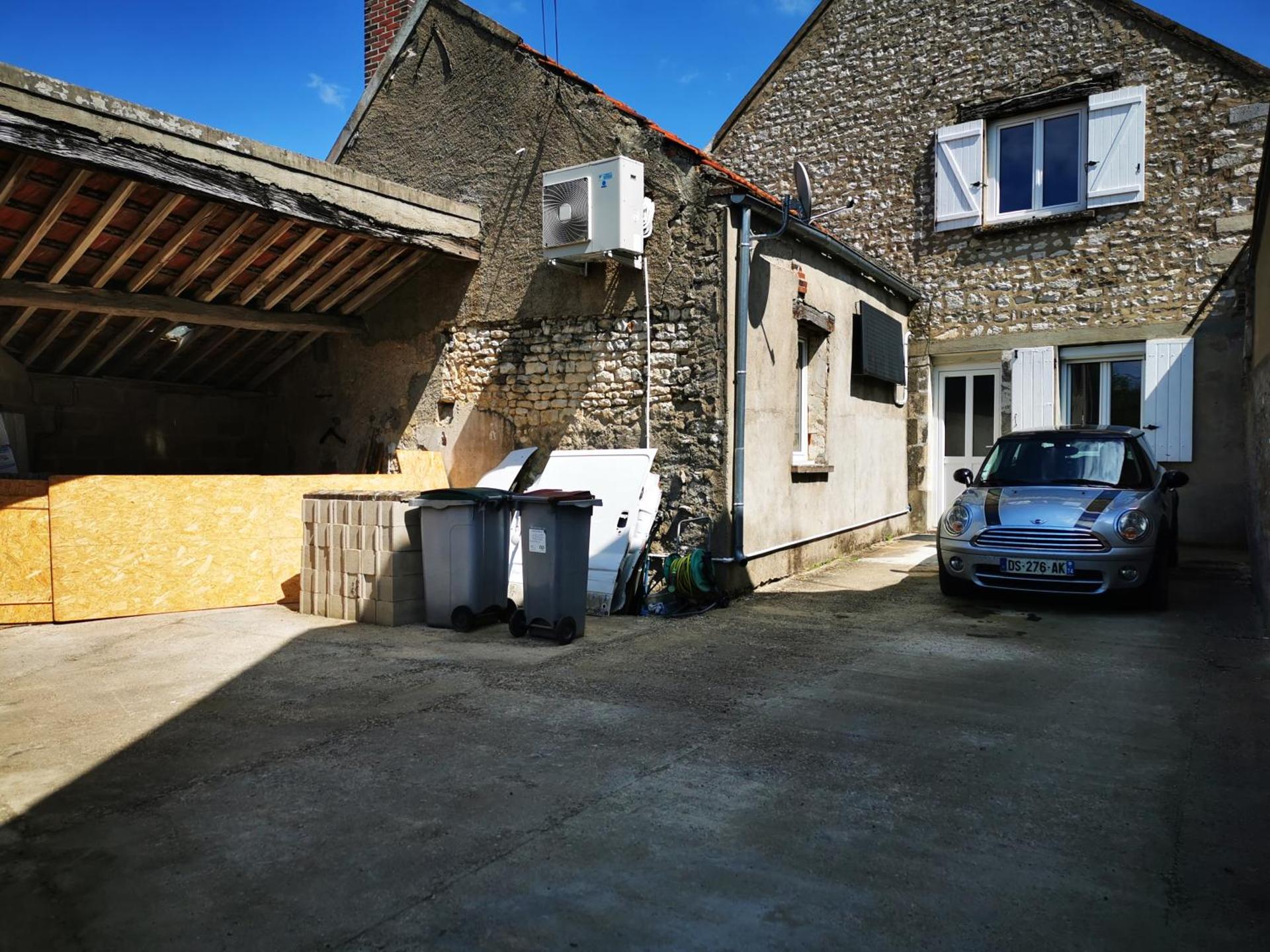 Chambre spacieuse et lumineuse