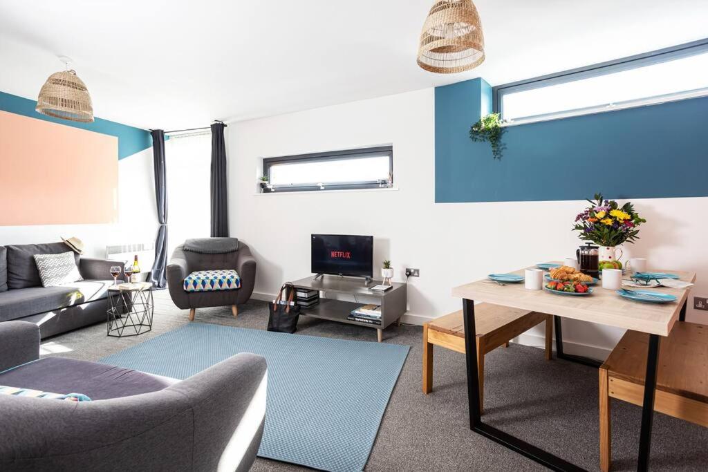 Bridge Square Apartments