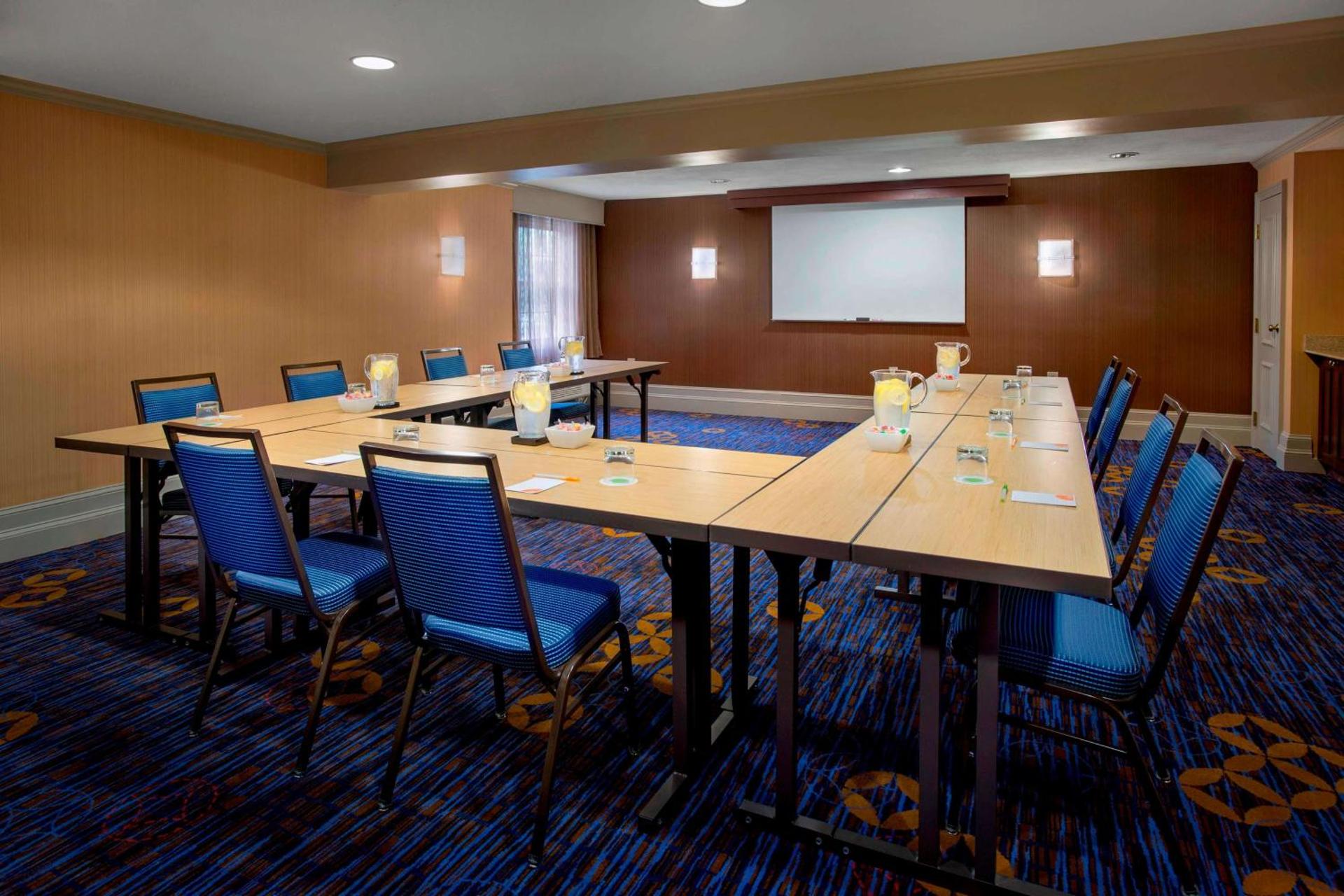 Meeting/conference room