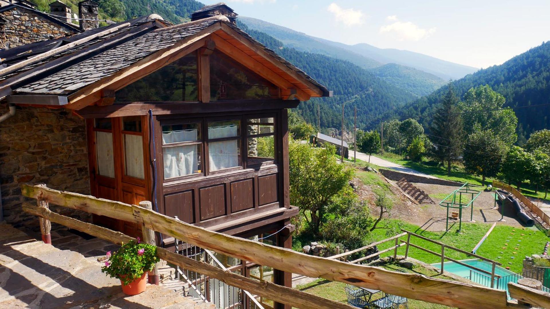 Triple Room with Mountain View