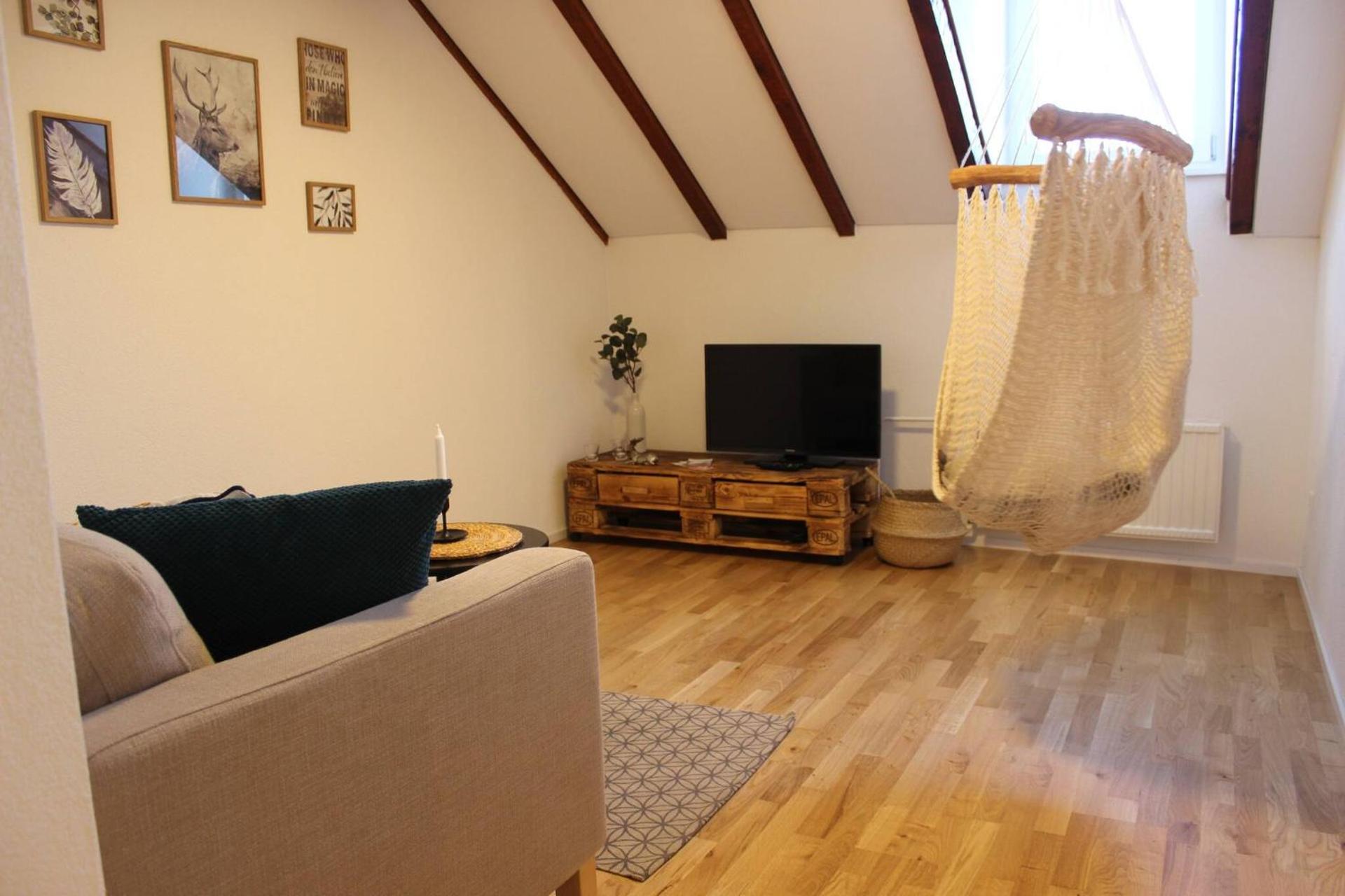 Communal lounge/ TV room