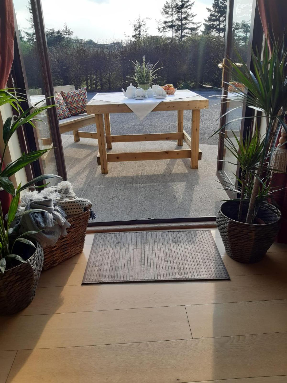 Yellow Heights Country House