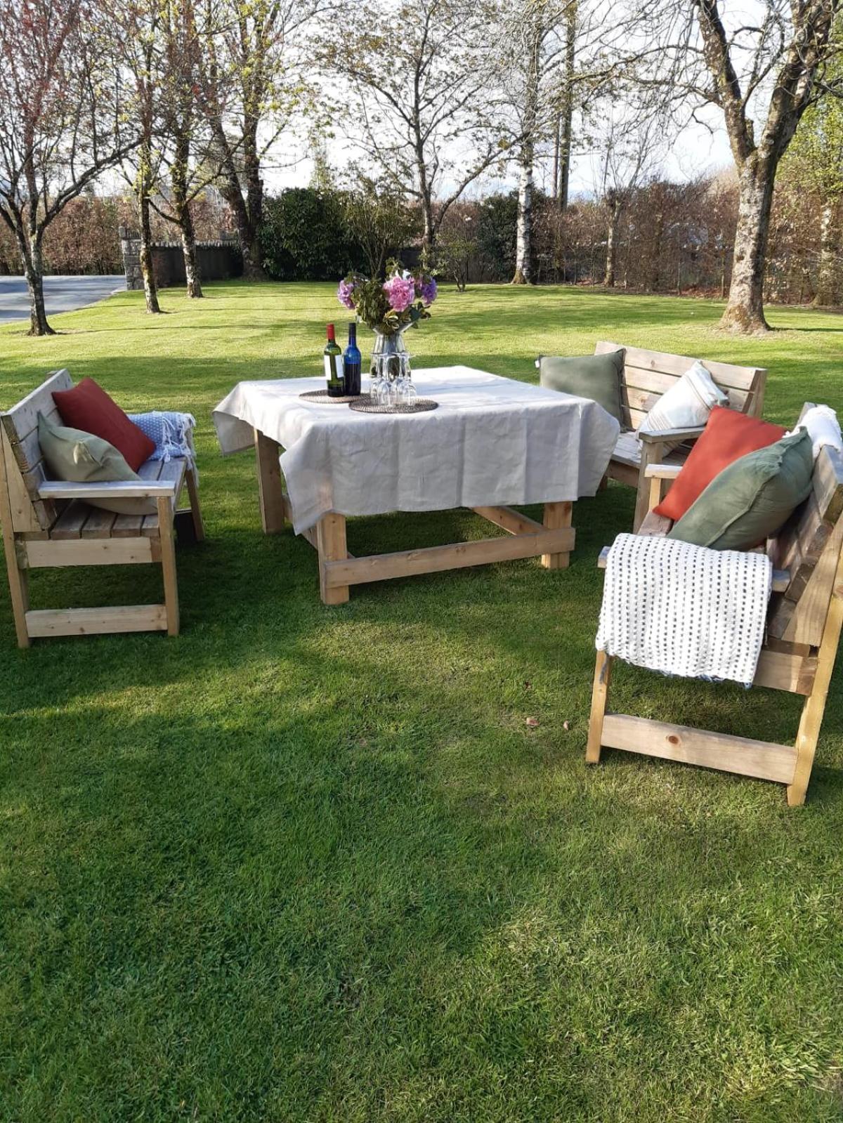 Yellow Heights Country House