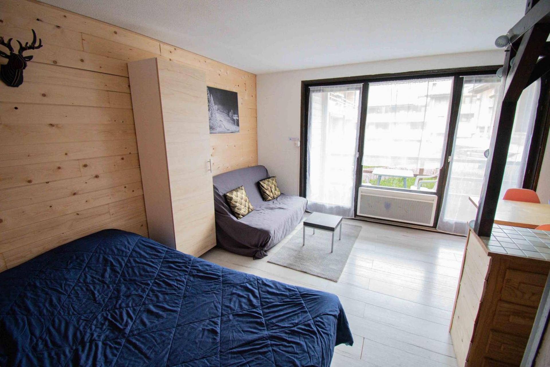 Relai S11 Grand et lumineux studio avec coin montagne 4-6 pers, WIFI, 30m des pistes, grand balcon, DRAPS NON COMPRIS