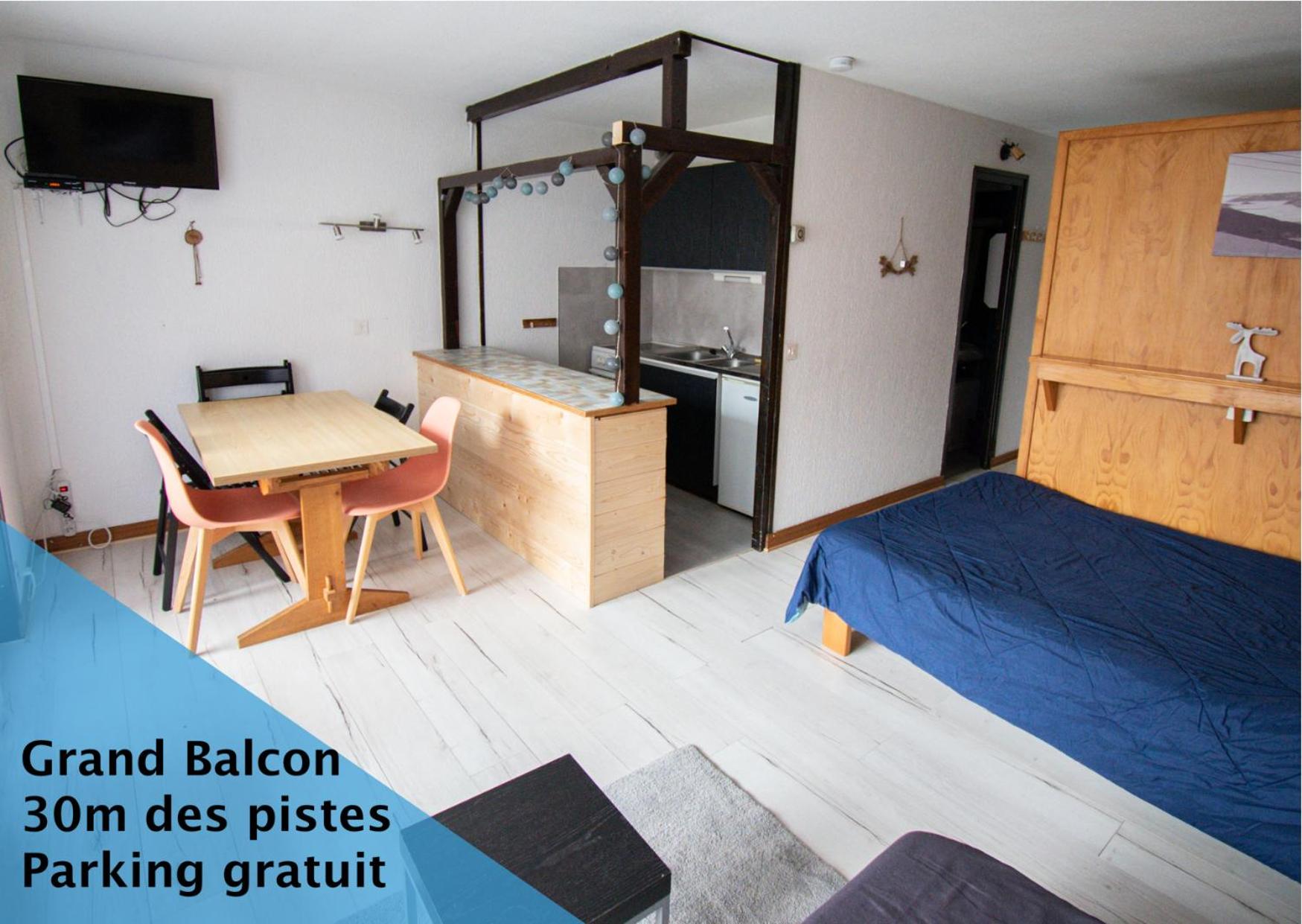 Relai S11 Grand et lumineux studio avec coin montagne 4-6 pers, WIFI, 30m des pistes, grand balcon, DRAPS NON COMPRIS