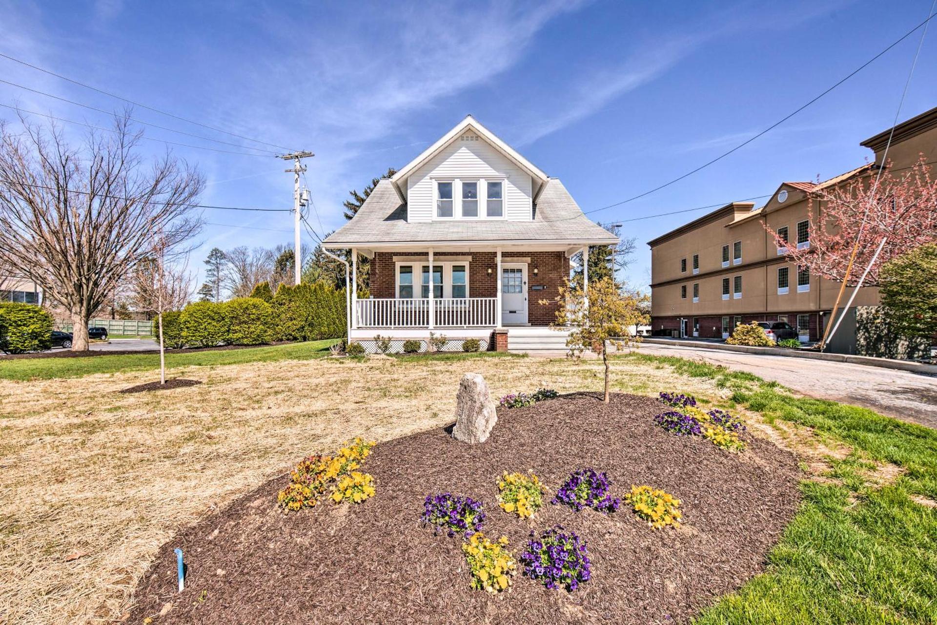 Home 2 Mi to Hersheypark Work and Play!