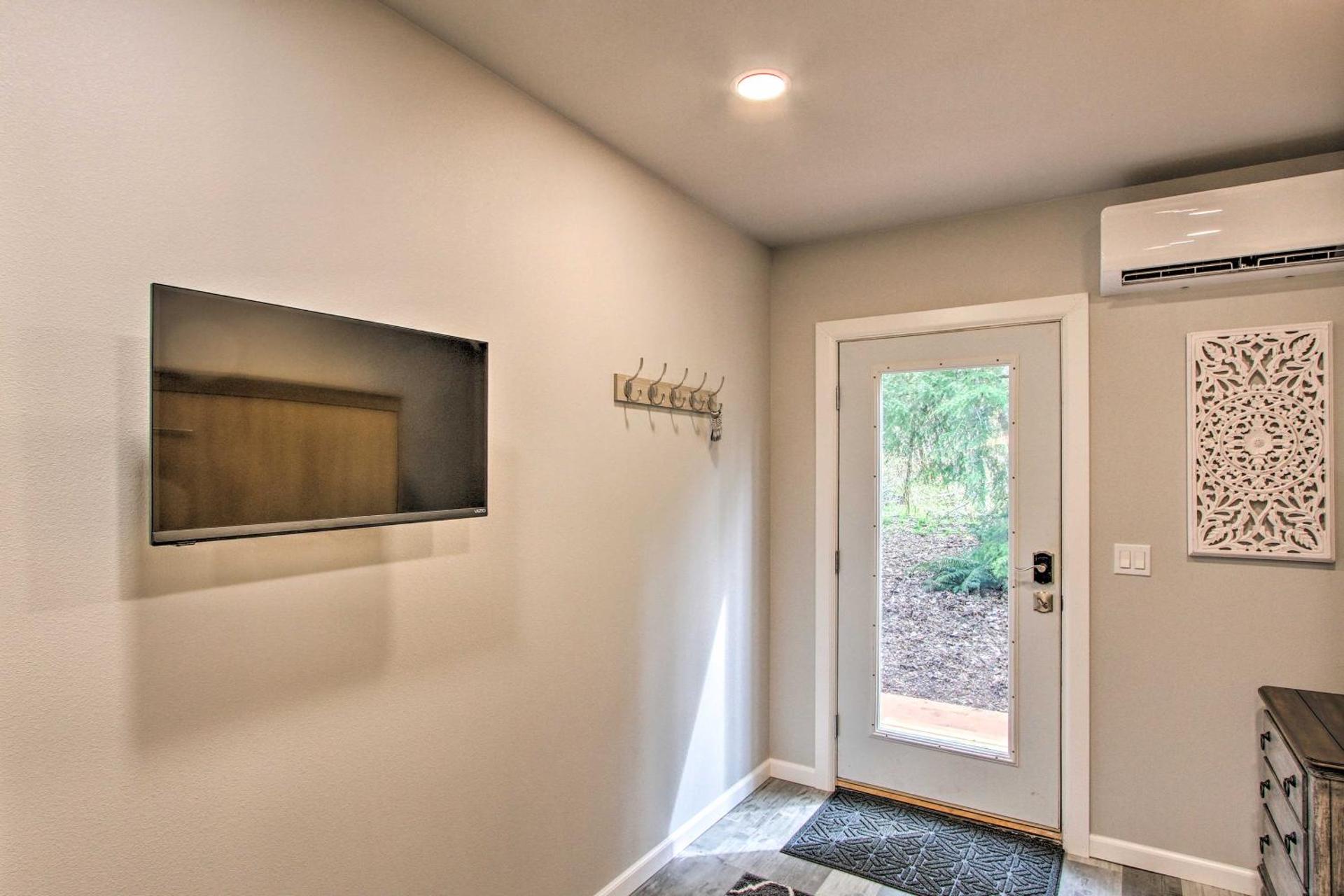 Steps to Foothills Trail Unique Carbonado Studio