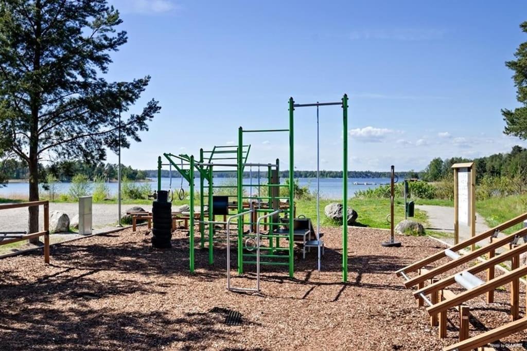 Stockholm archipelago with pool, boat and bikes