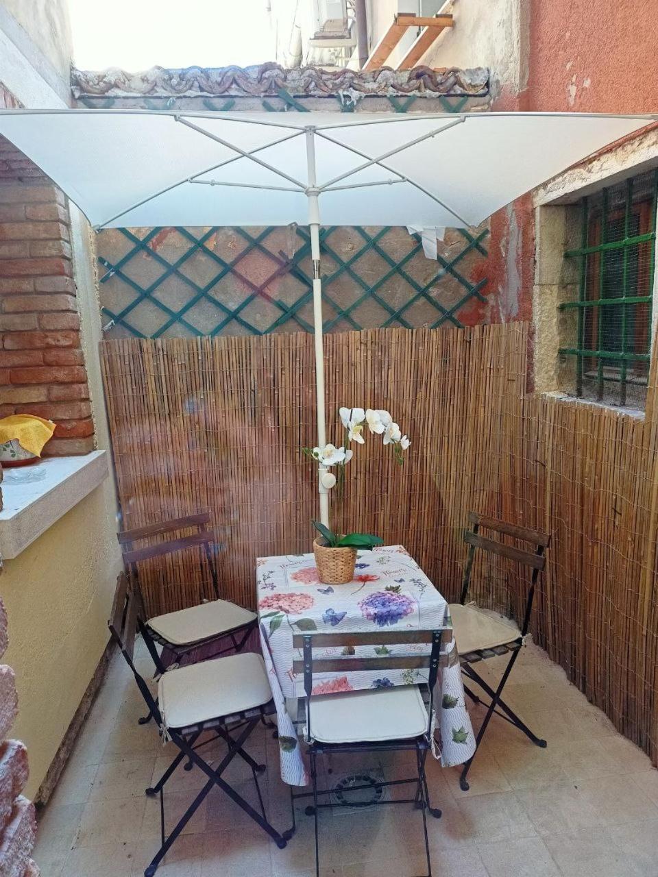 Inner courtyard view