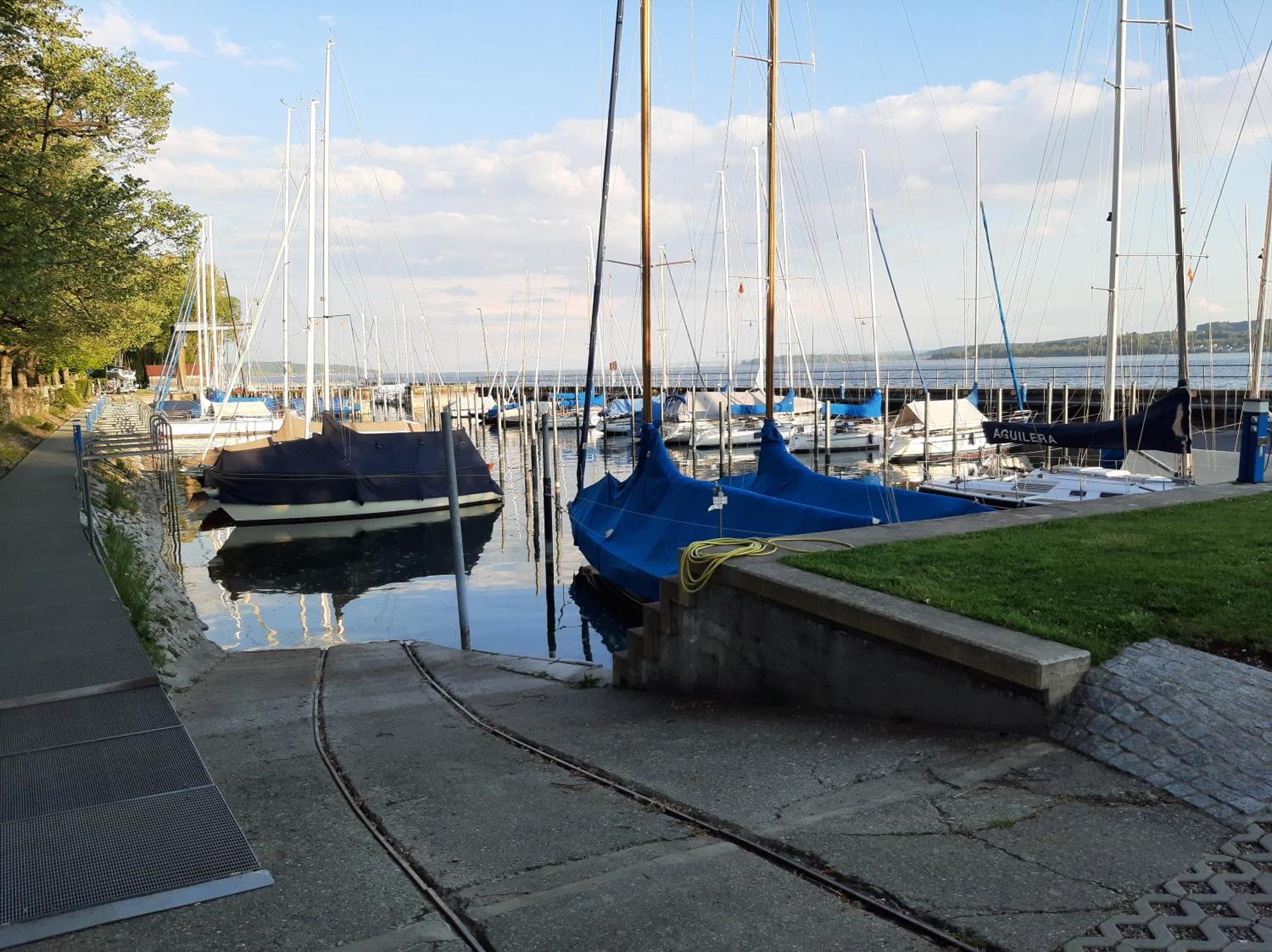 Ferienwohnung mit Seeblick und PKW Abstellplatz am Haus