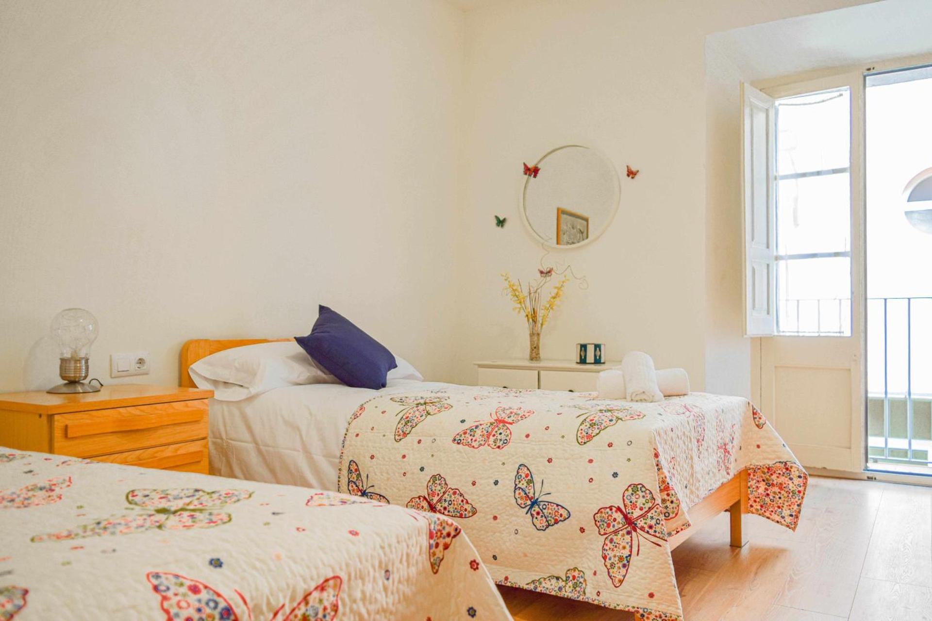 Can Janot - Casa con jardín cerca del lago