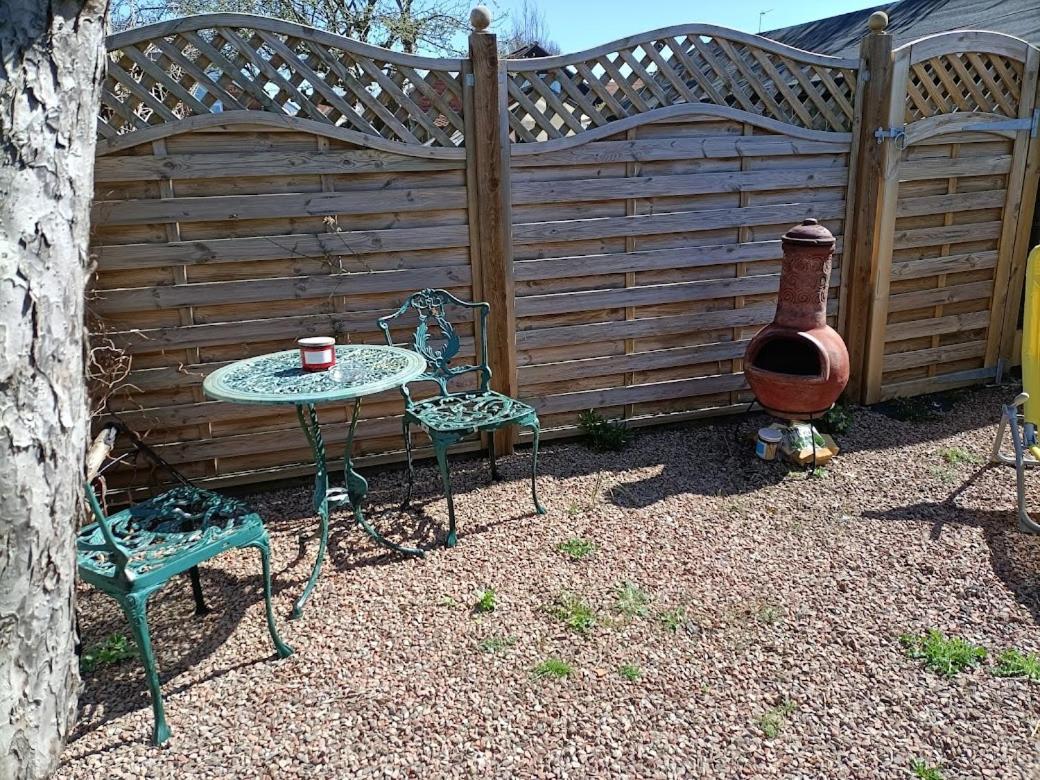 Crown Cabin Wiltshire near Longleat and Bath