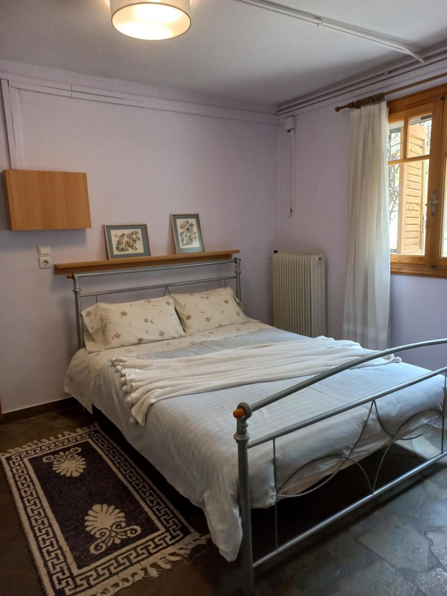 Σπίτι σε ελαιώνα, house in an olive grove