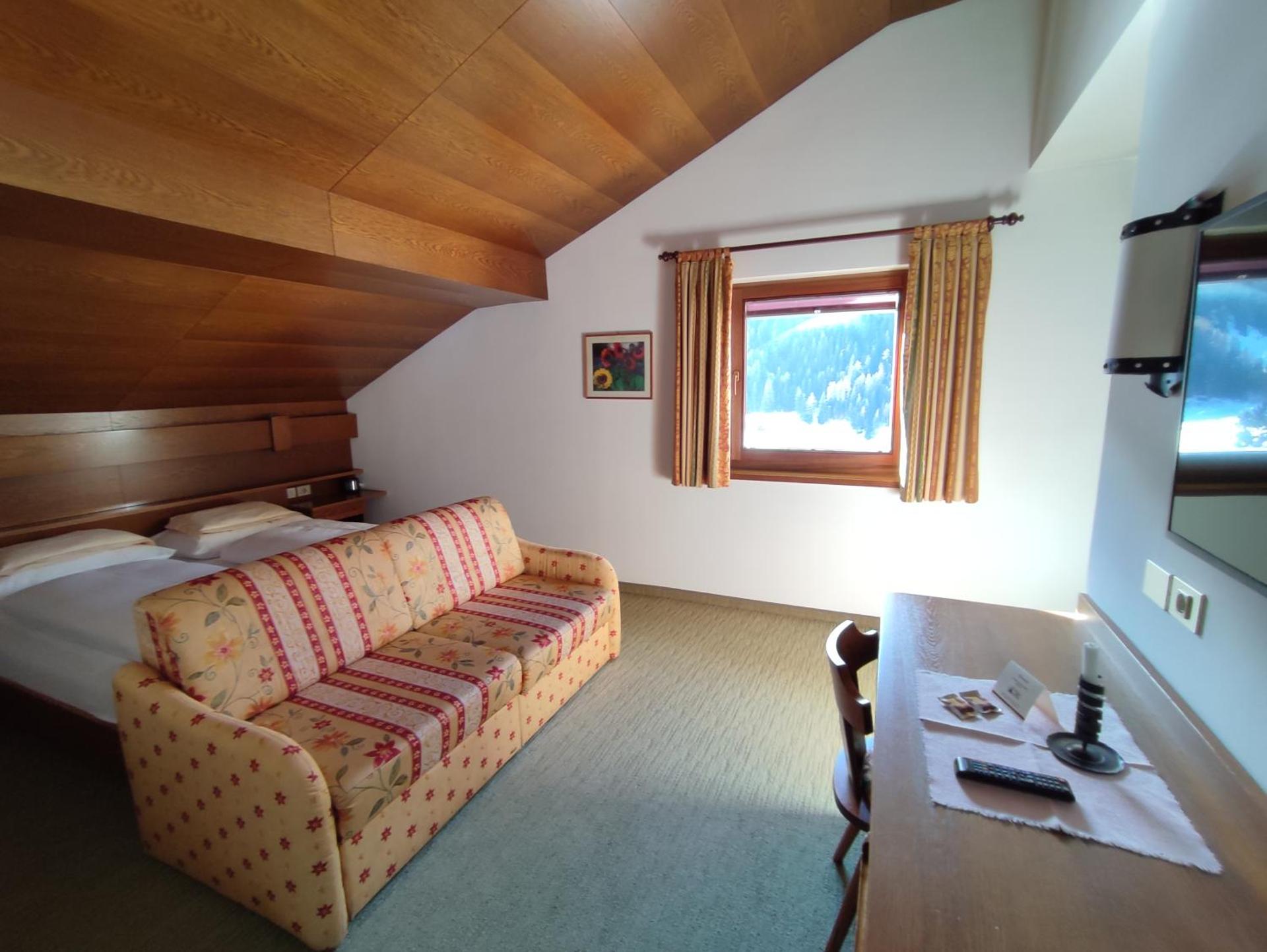 Camera Matrimoniale con Balcone