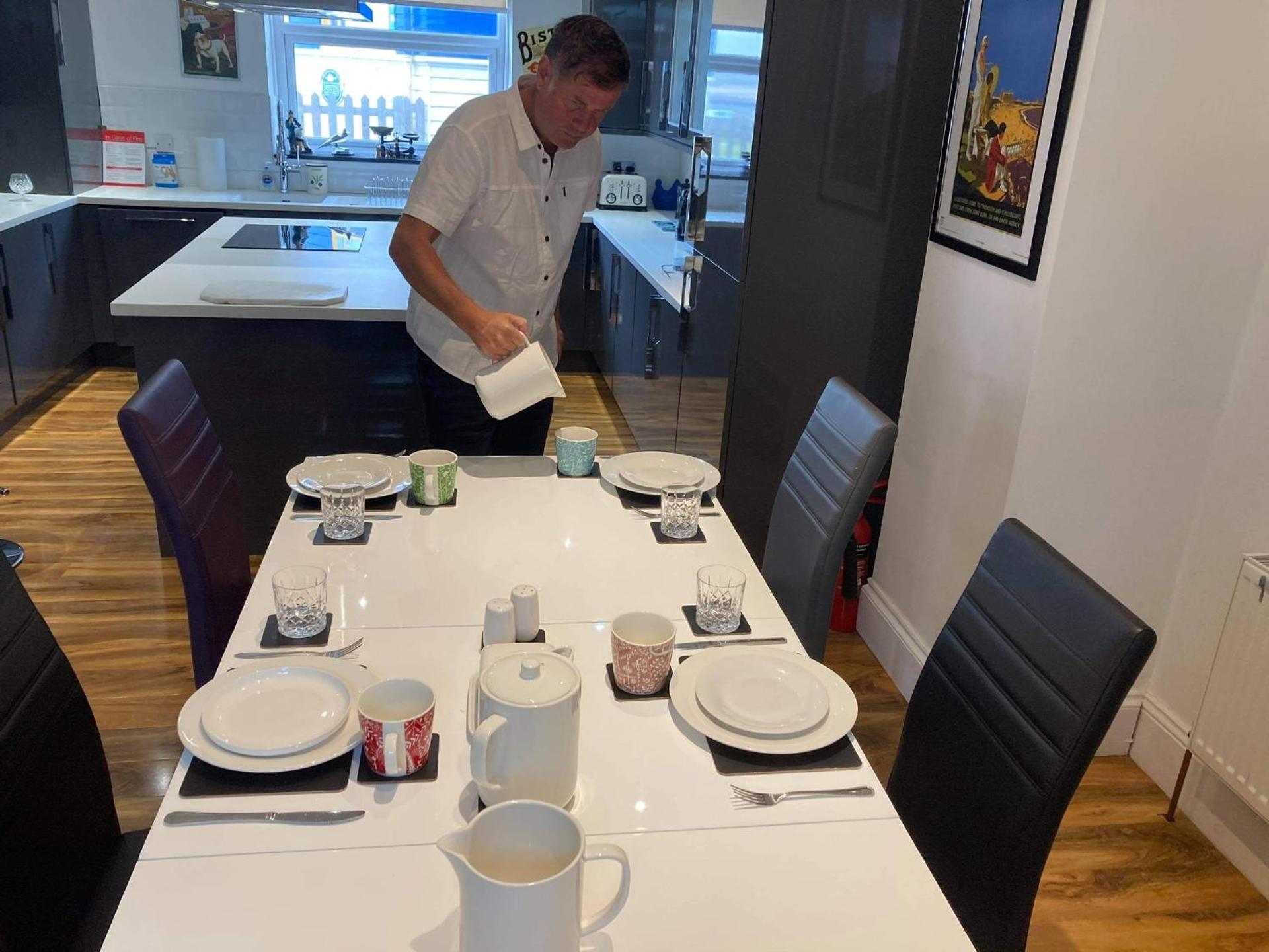 Kitchen or kitchenette