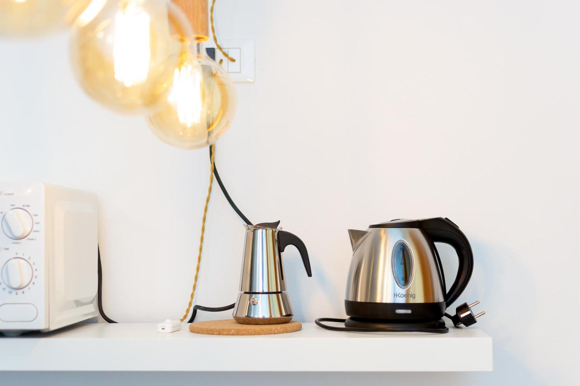 Coffee/tea facilities