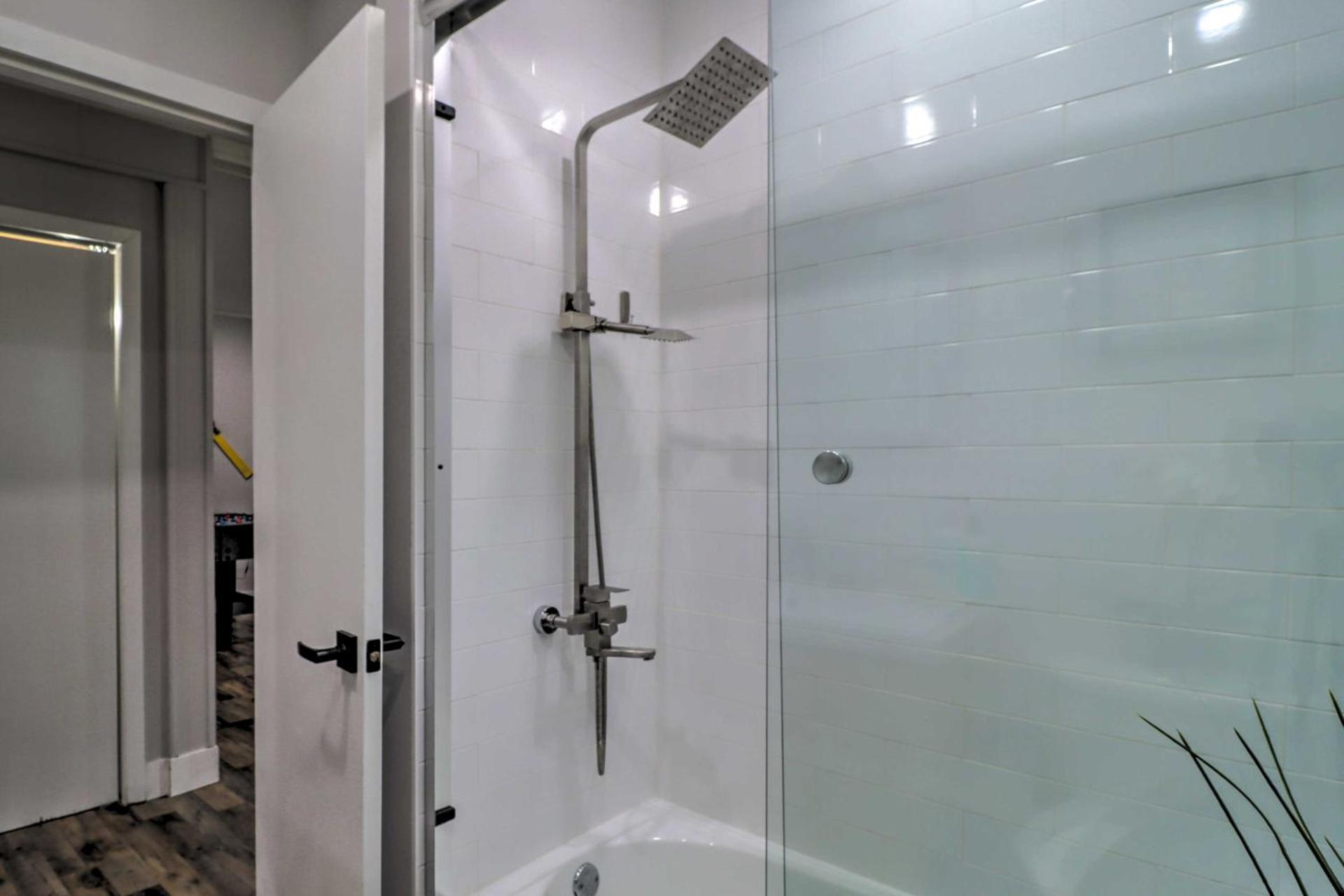 6 Mi to Camelback Slopes! Home with Game Room