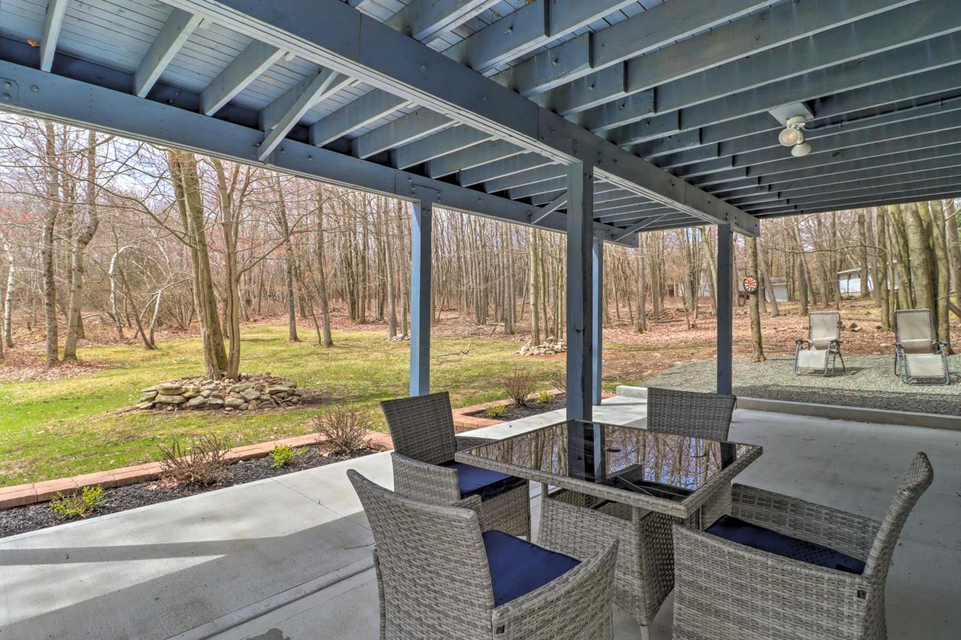 6 Mi to Camelback Slopes! Home with Game Room