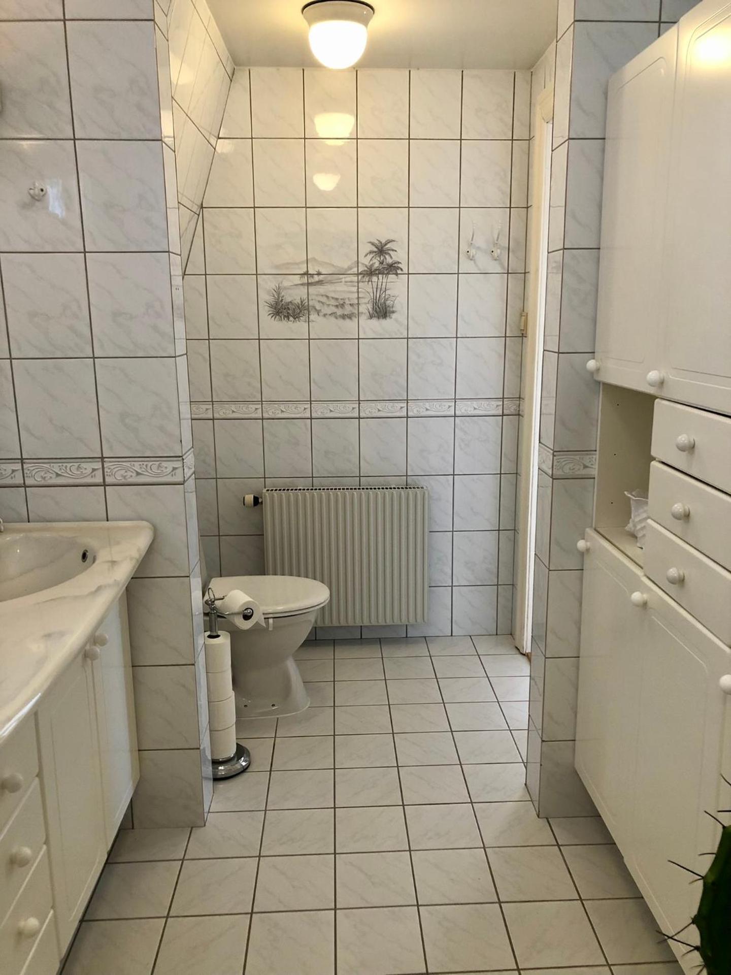 Vacker våning med havsutsikt i Strömstads centrum.