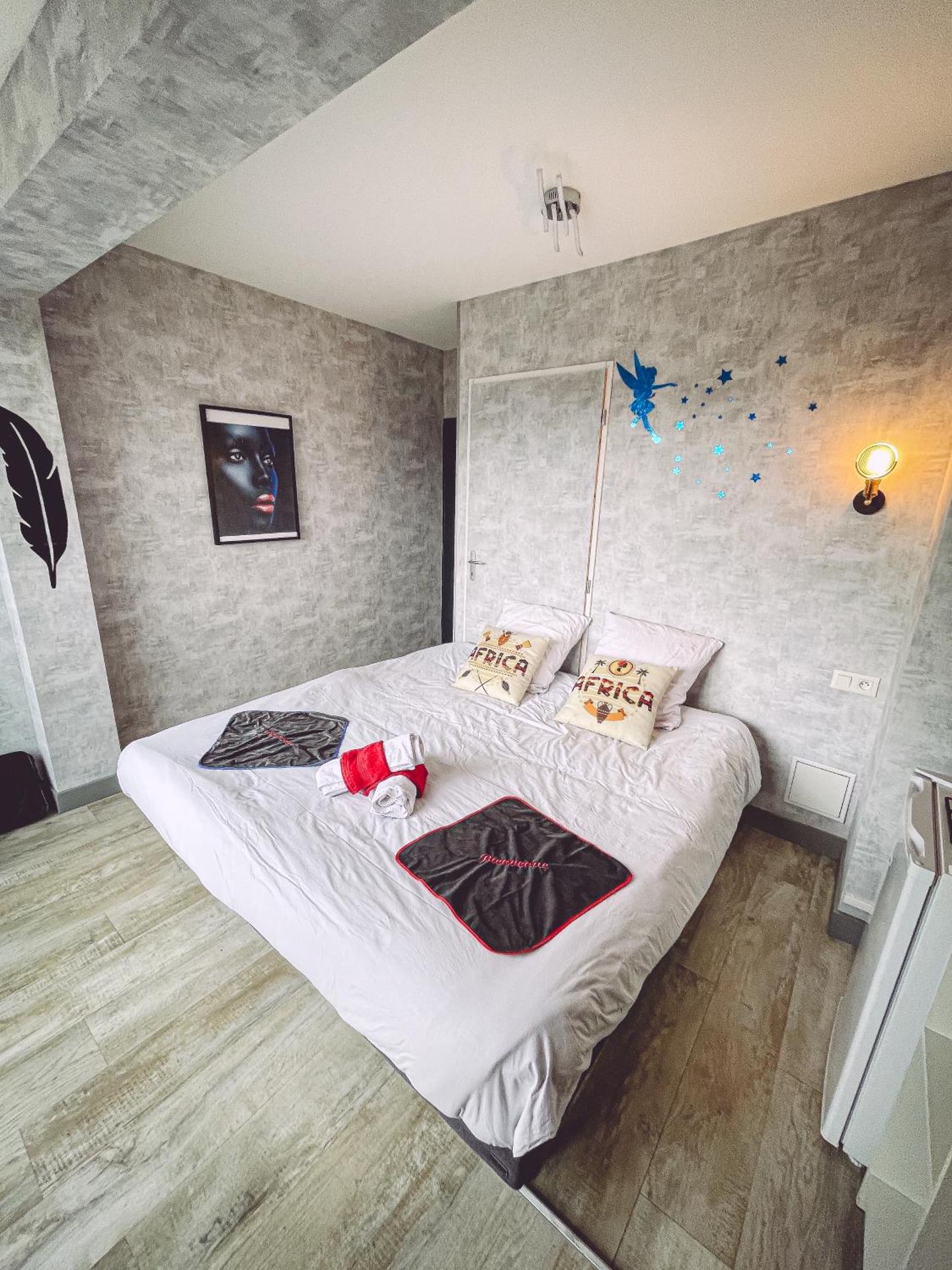 Africa panoramique By Carl-Emilie