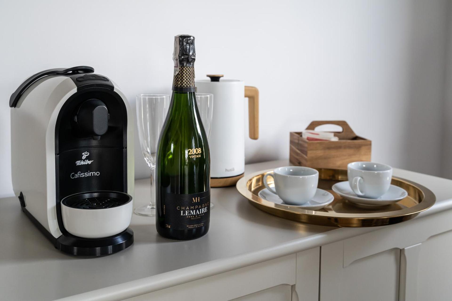 Coffee/tea facilities