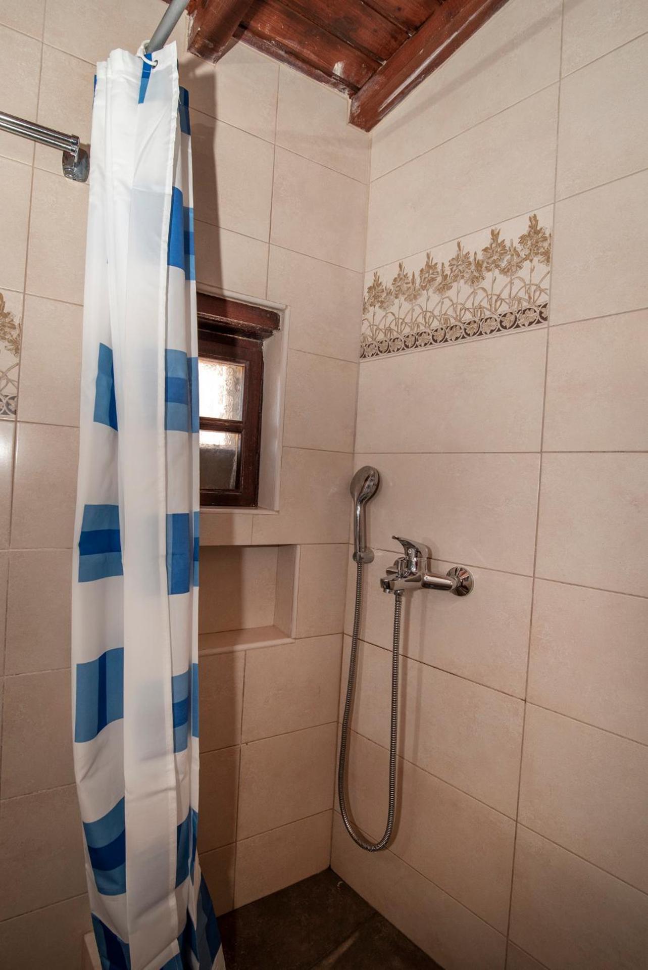 Goulas Traditional Guesthouse