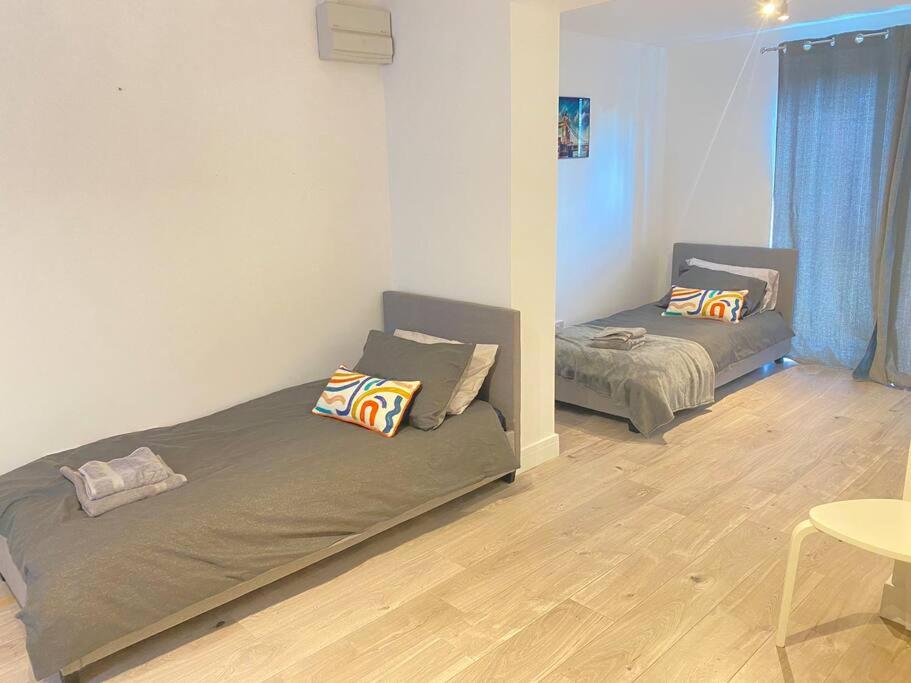 Flat 03 Studio flat near Aylesbury Station Free Parking